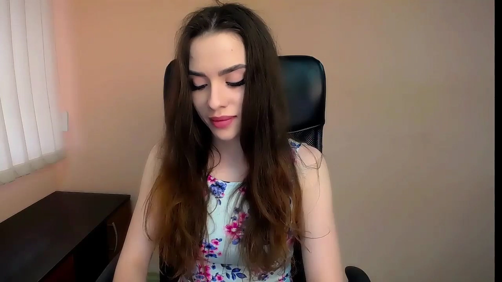 Gallery image thumbnail from Dark_eyed_'s myfreecams stream on, 06/30/2023, 12:04 image 15 of 20