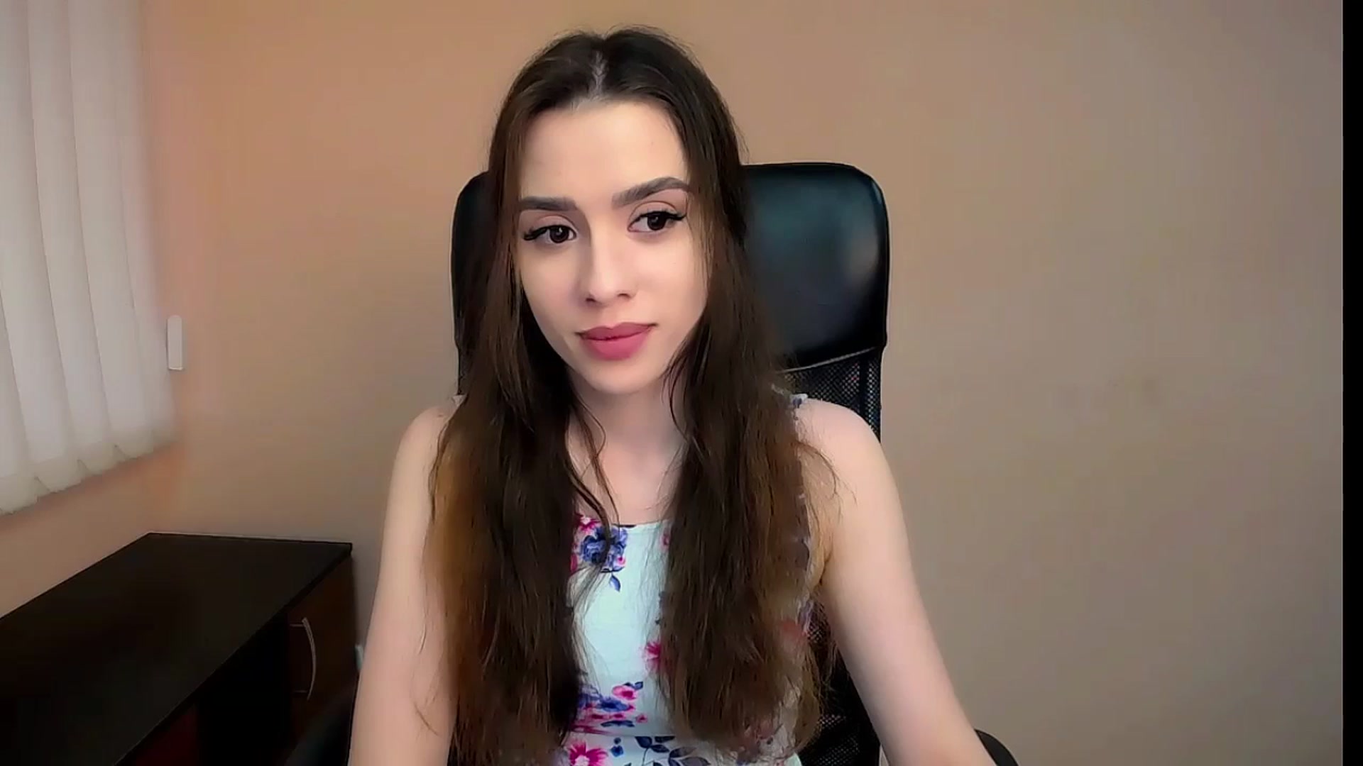 Gallery image thumbnail from Dark_eyed_'s myfreecams stream on, 06/30/2023, 14:34 image 1 of 20