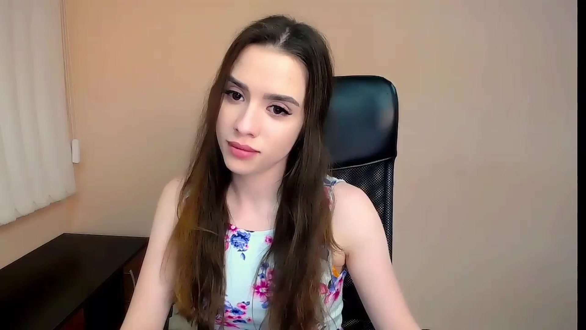 Gallery image thumbnail from Dark_eyed_'s myfreecams stream on, 06/30/2023, 16:24 image 17 of 20