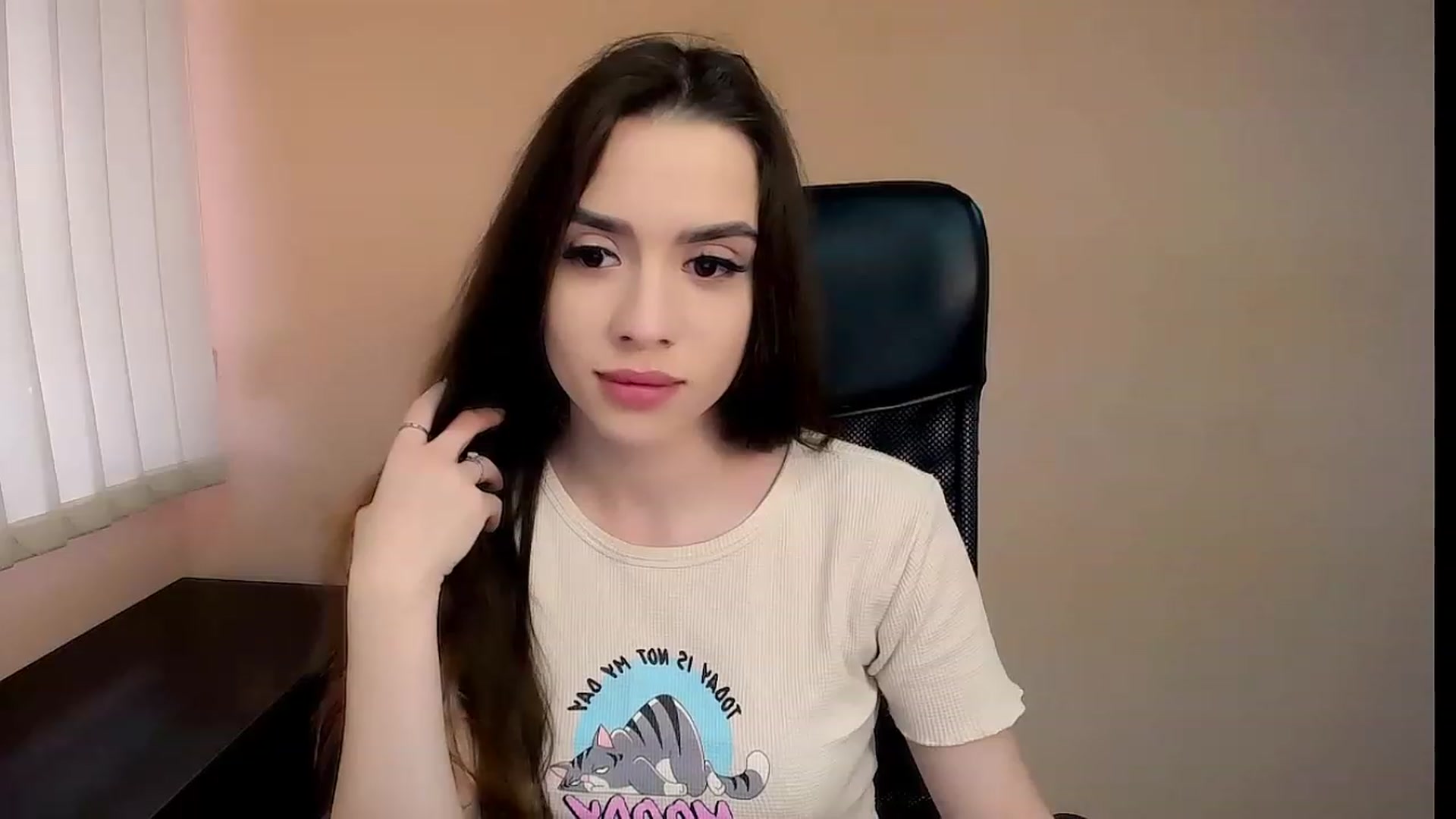 Gallery image thumbnail from Dark_eyed_'s myfreecams stream on, 07/01/2023, 11:48 image 8 of 20
