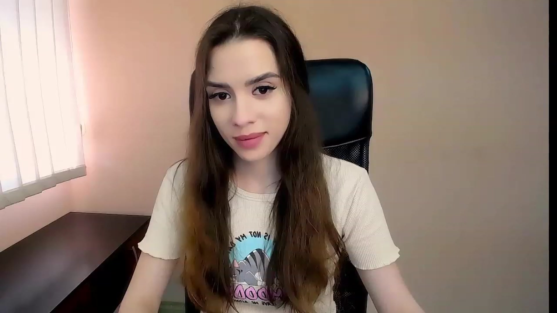 Gallery image thumbnail from Dark_eyed_'s myfreecams stream on, 07/01/2023, 13:31 image 17 of 20