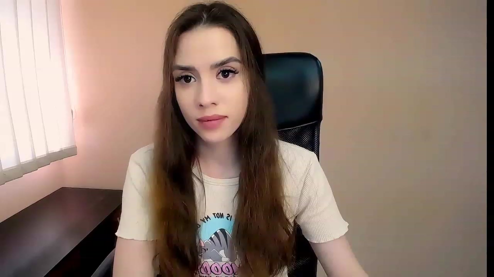 Gallery image thumbnail from Dark_eyed_'s myfreecams stream on, 07/01/2023, 13:31 image 6 of 20