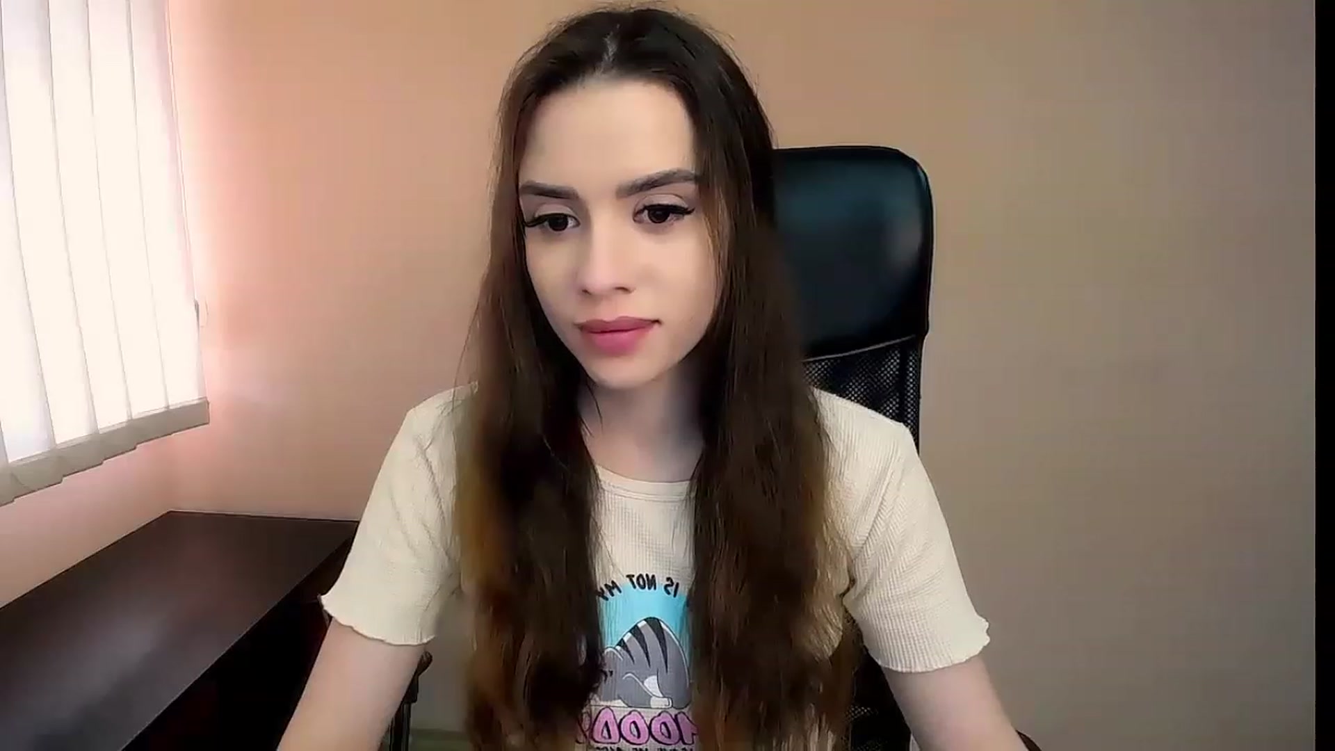 Gallery image thumbnail from Dark_eyed_'s myfreecams stream on, 07/01/2023, 14:17 image 19 of 20