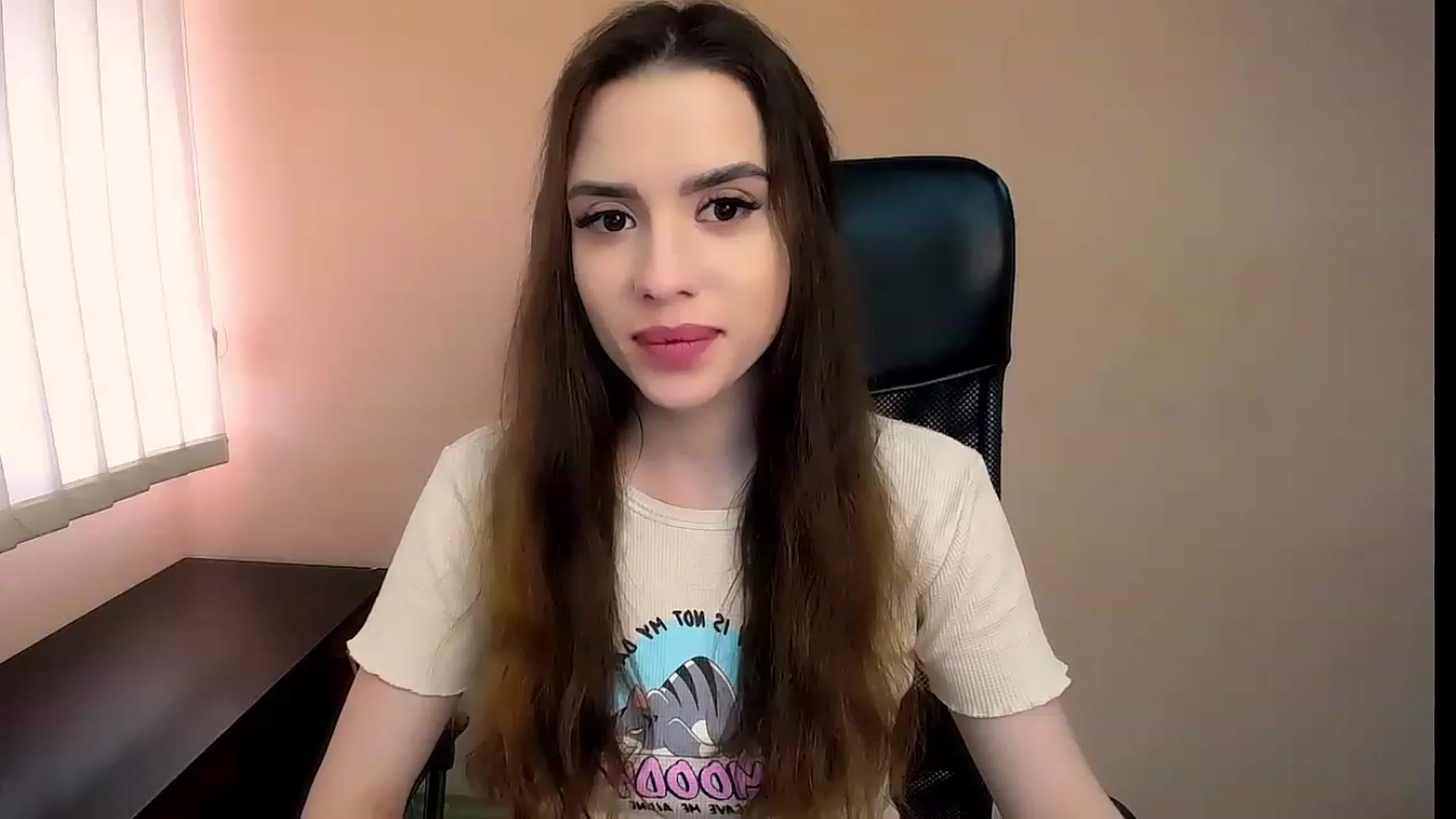 Gallery image thumbnail from Dark_eyed_'s myfreecams stream on, 07/01/2023, 14:17 image 7 of 20