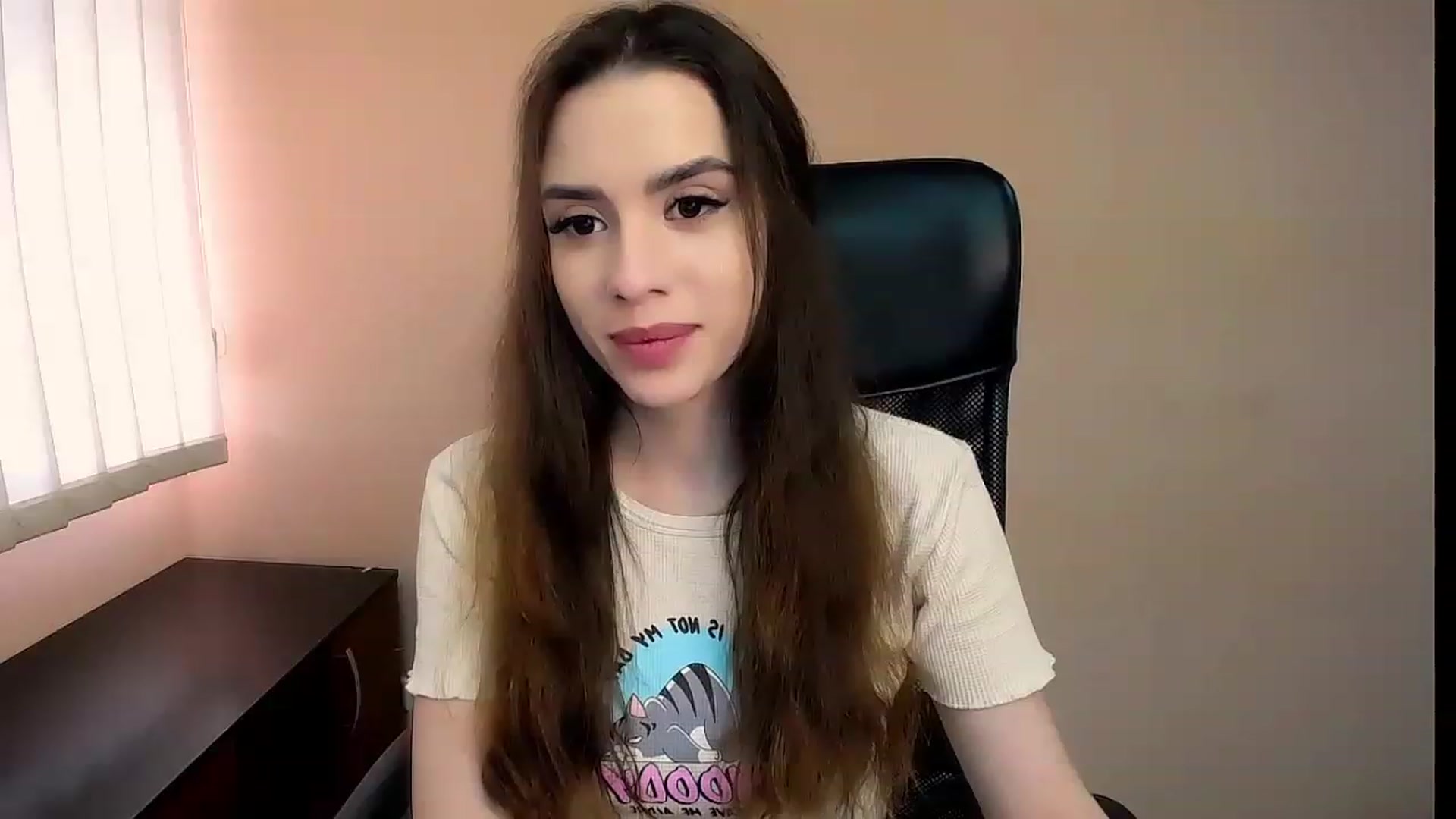 Gallery image thumbnail from Dark_eyed_'s myfreecams stream on, 07/01/2023, 14:17 image 3 of 20