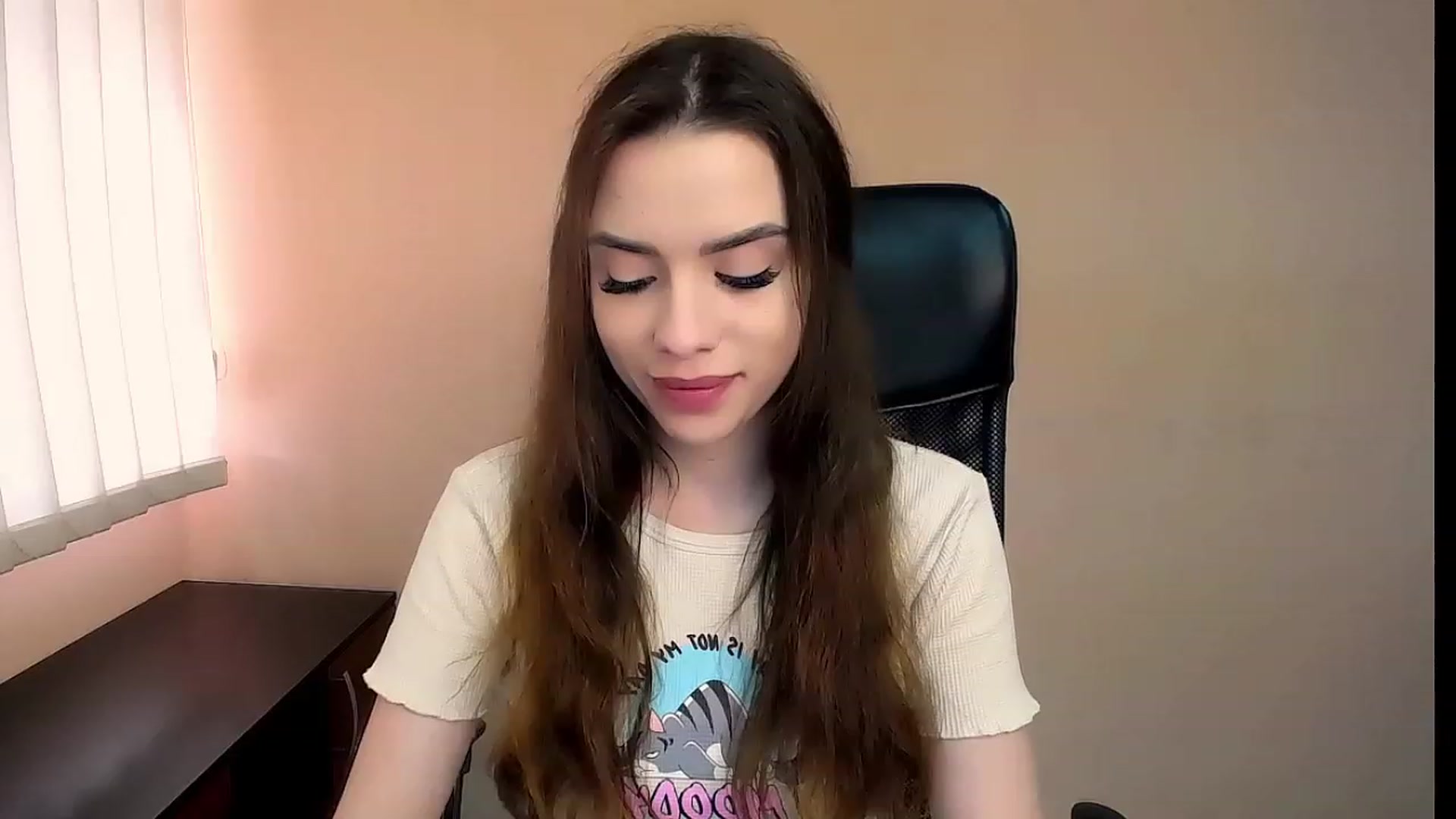 Gallery image thumbnail from Dark_eyed_'s myfreecams stream on, 07/01/2023, 14:51 image 17 of 20