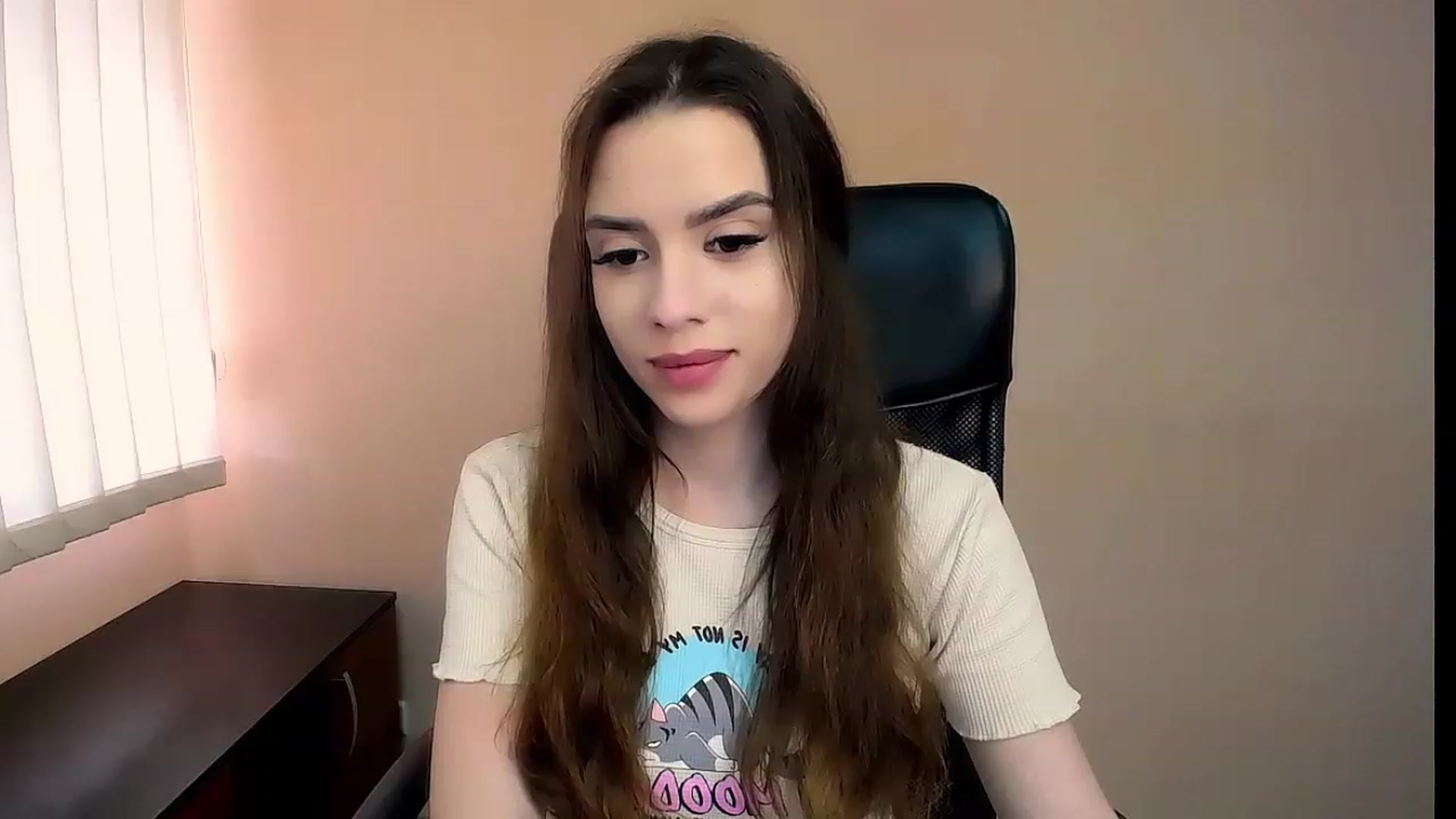 Gallery image thumbnail from Dark_eyed_'s myfreecams stream on, 07/01/2023, 14:51 image 13 of 20