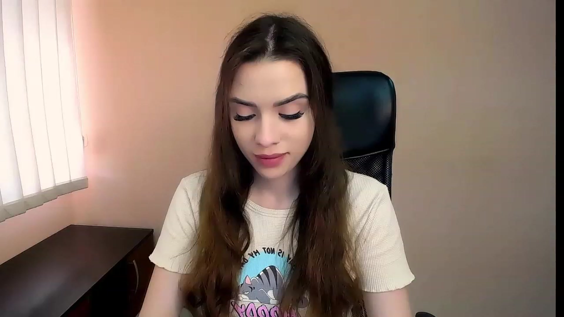 Gallery image thumbnail from Dark_eyed_'s myfreecams stream on, 07/01/2023, 14:51 image 5 of 20
