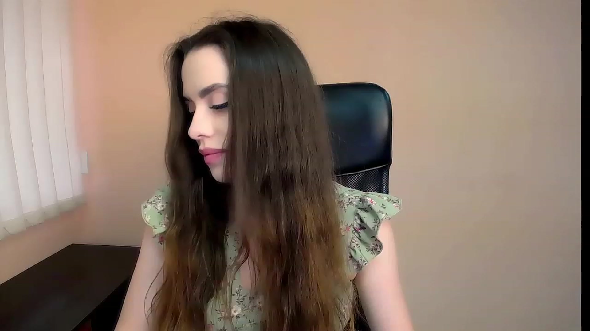 Gallery image thumbnail from Dark_eyed_'s myfreecams stream on, 07/03/2023, 15:05 image 17 of 20