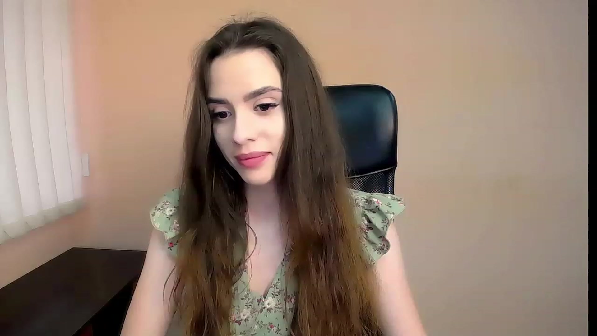 Gallery image thumbnail from Dark_eyed_'s myfreecams stream on, 07/03/2023, 15:05 image 14 of 20