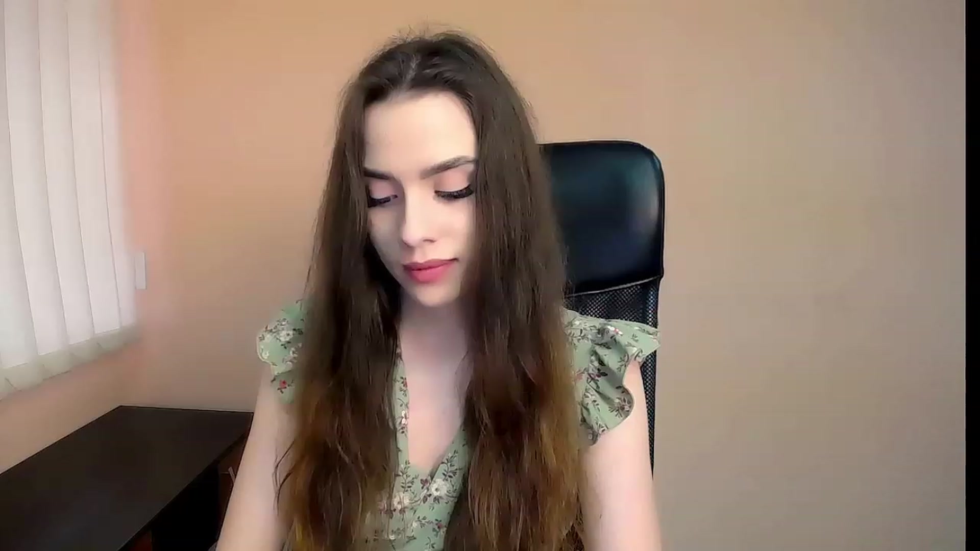 Gallery image thumbnail from Dark_eyed_'s myfreecams stream on, 07/03/2023, 15:05 image 8 of 20