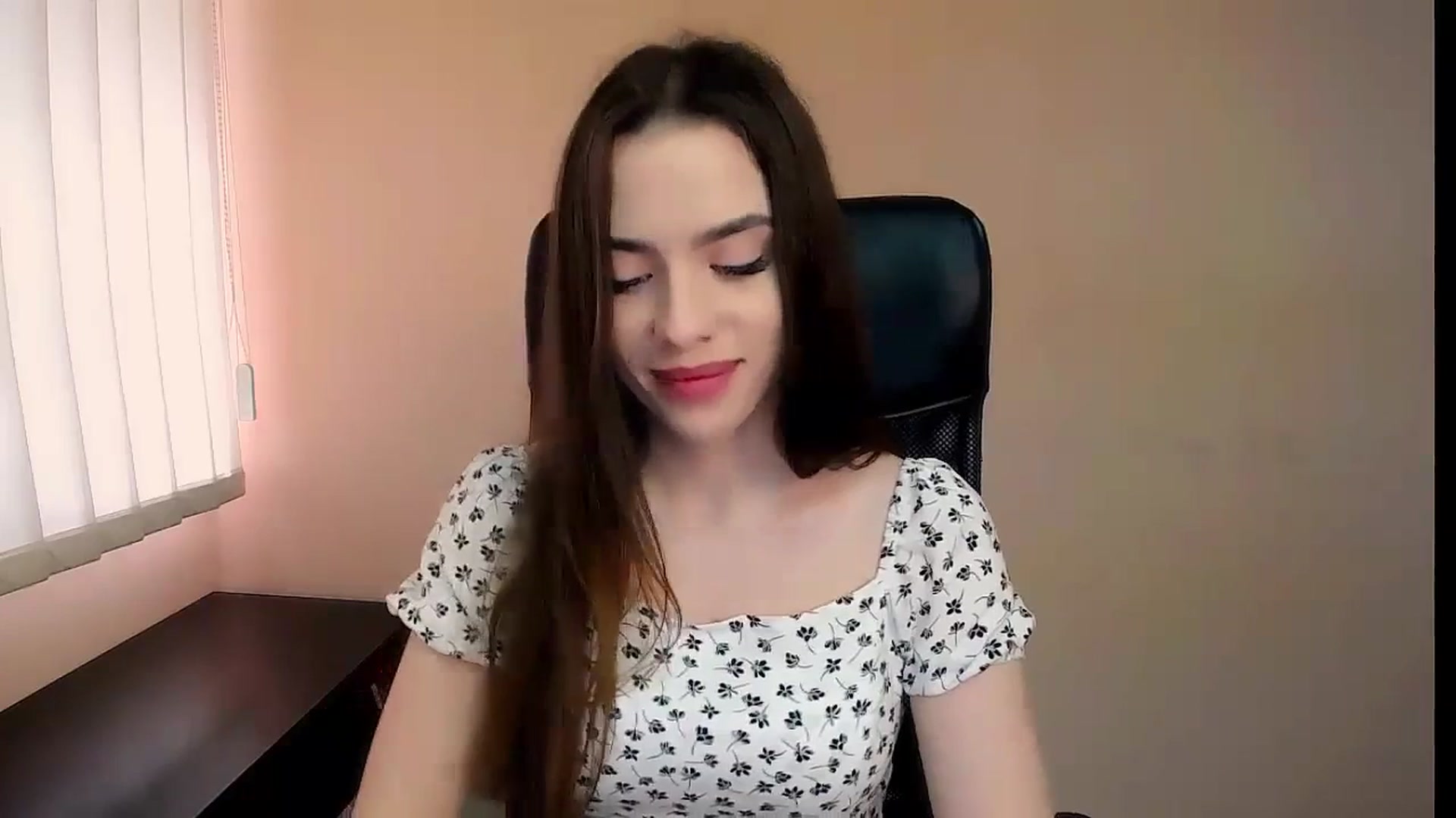 Gallery image thumbnail from Dark_eyed_'s myfreecams stream on, 07/06/2023, 14:13 image 19 of 20