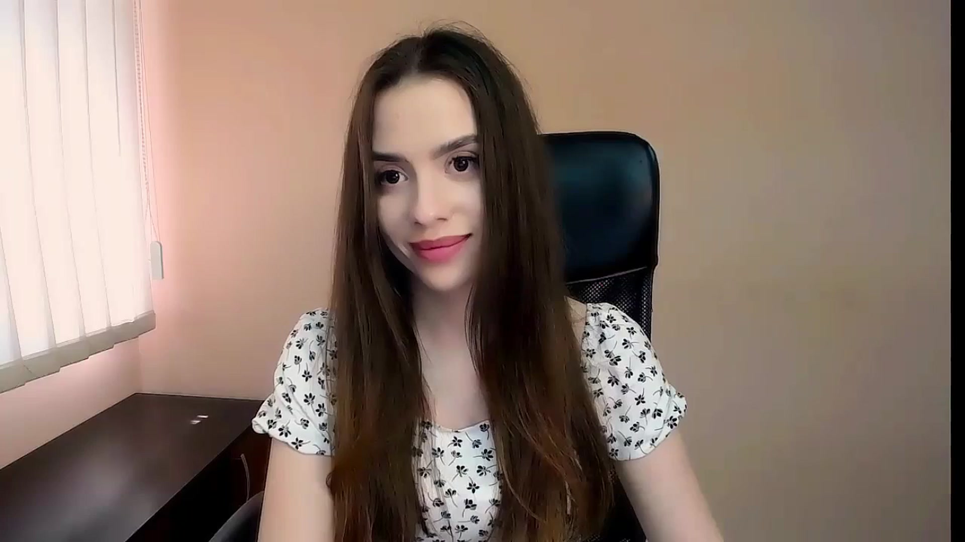 Gallery image thumbnail from Dark_eyed_'s myfreecams stream on, 07/06/2023, 14:13 image 1 of 20