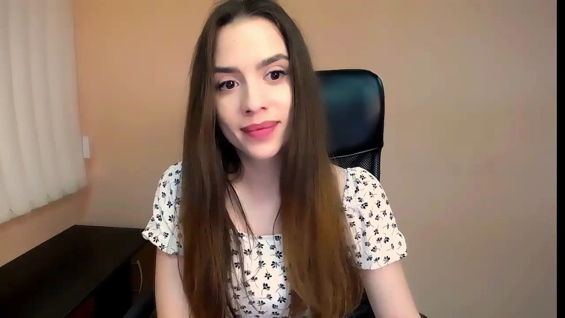 Gallery image thumbnail from Dark_eyed_'s myfreecams stream on, 07/06/2023, 18:09 image 12 of 20