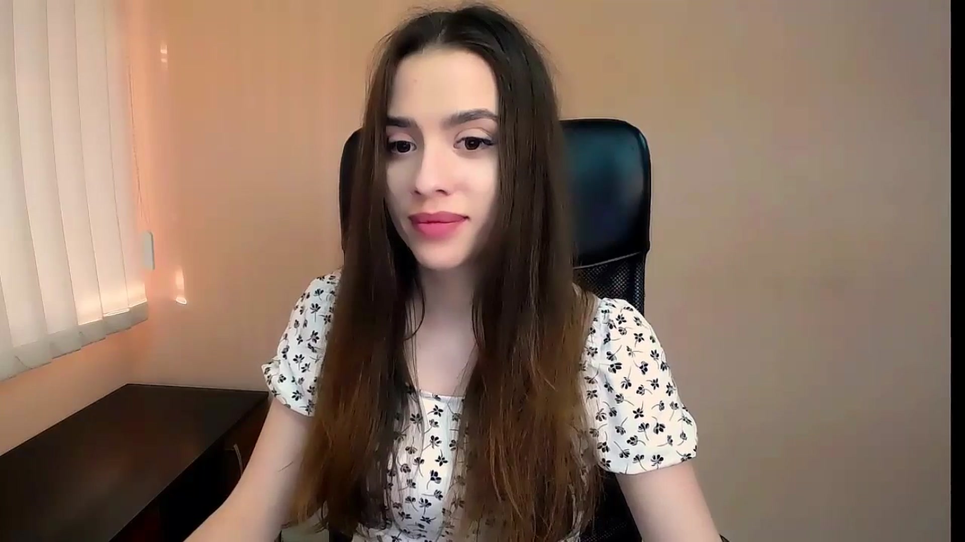Gallery image thumbnail from Dark_eyed_'s myfreecams stream on, 07/06/2023, 18:09 image 5 of 20