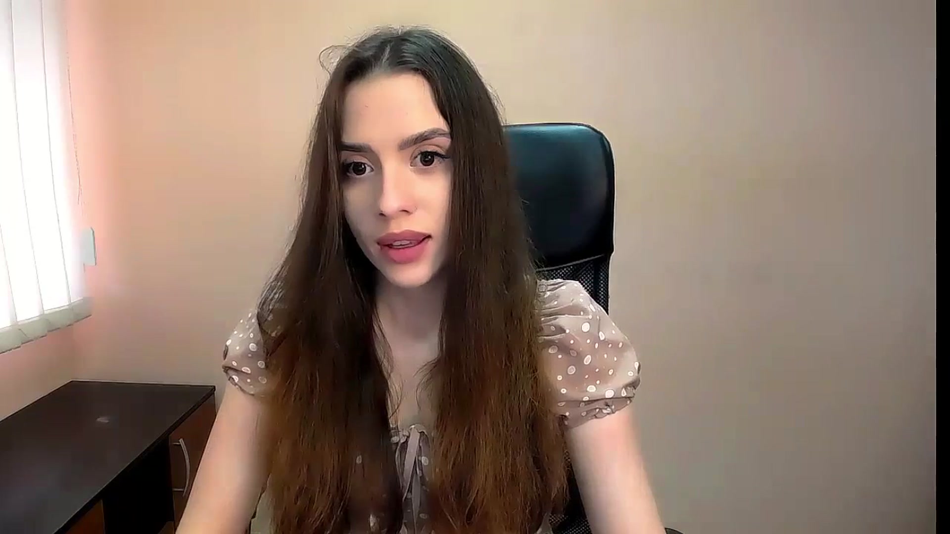 Gallery image thumbnail from Dark_eyed_'s myfreecams stream on, 07/08/2023, 12:43 image 7 of 20