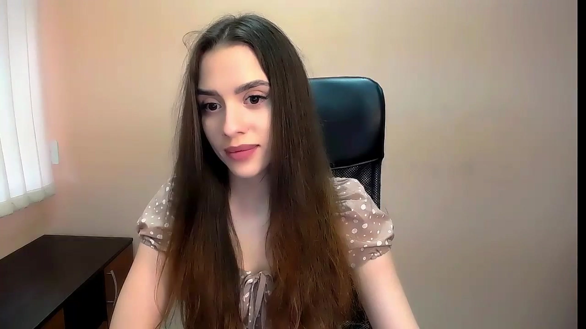 Gallery image thumbnail from Dark_eyed_'s myfreecams stream on, 07/08/2023, 12:43 image 19 of 20
