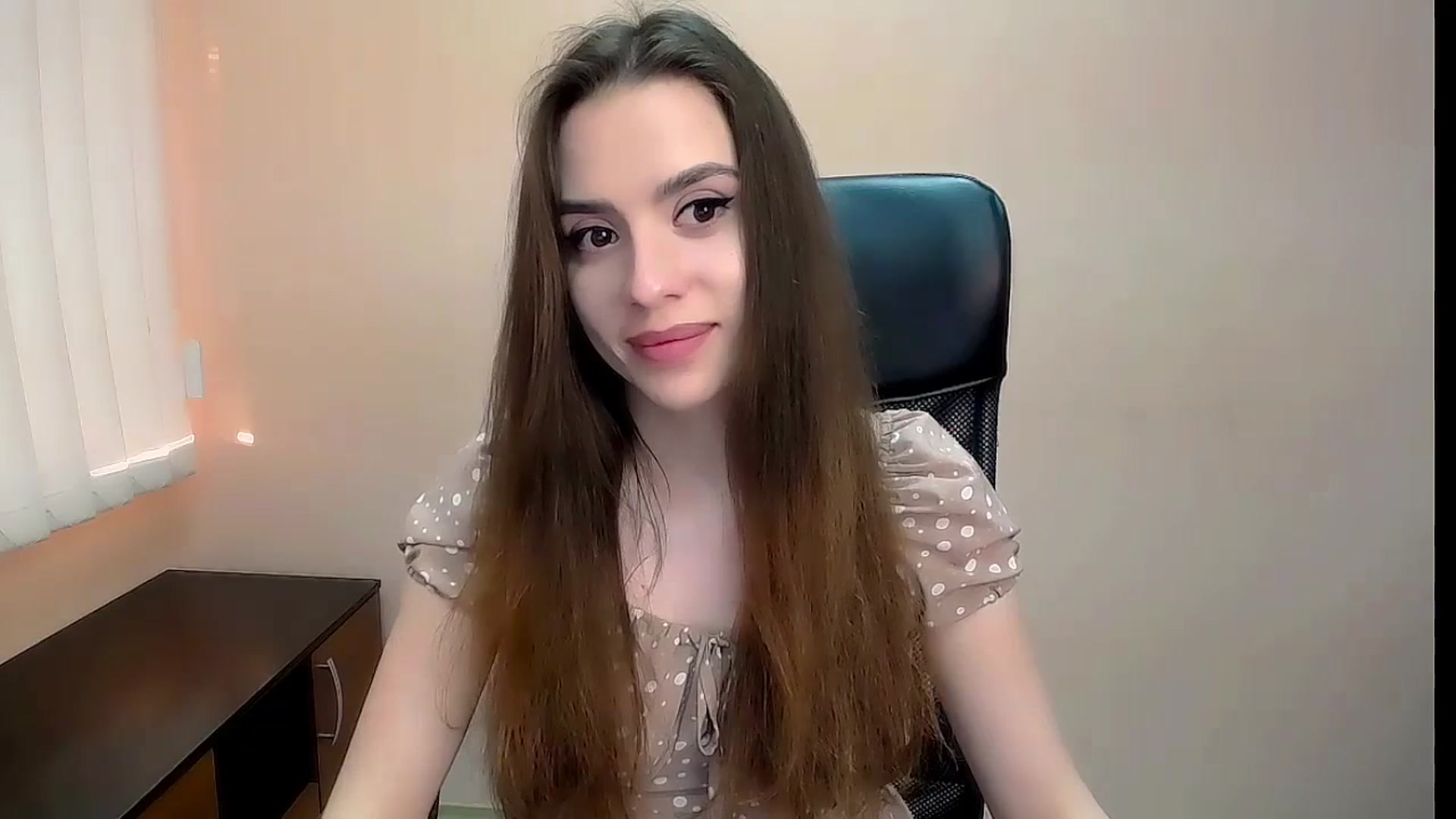 Gallery image thumbnail from Dark_eyed_'s myfreecams stream on, 07/13/2023, 17:09 image 13 of 20
