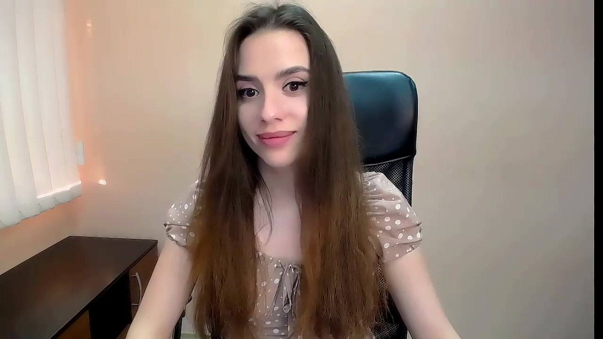 Gallery image thumbnail from Dark_eyed_'s myfreecams stream on, 07/13/2023, 17:09 image 12 of 20