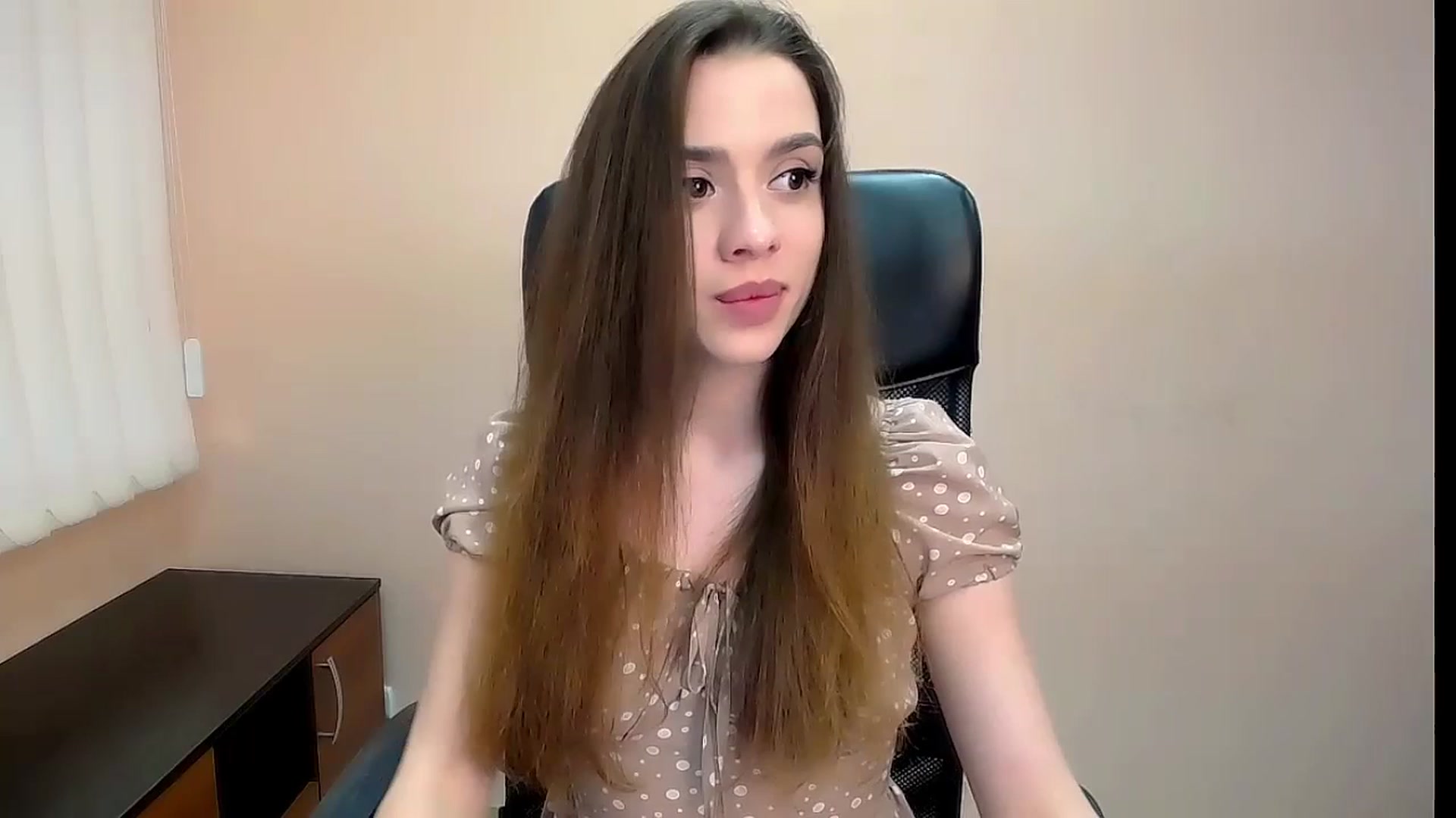 Gallery image thumbnail from Dark_eyed_'s myfreecams stream on, 07/13/2023, 17:09 image 18 of 20