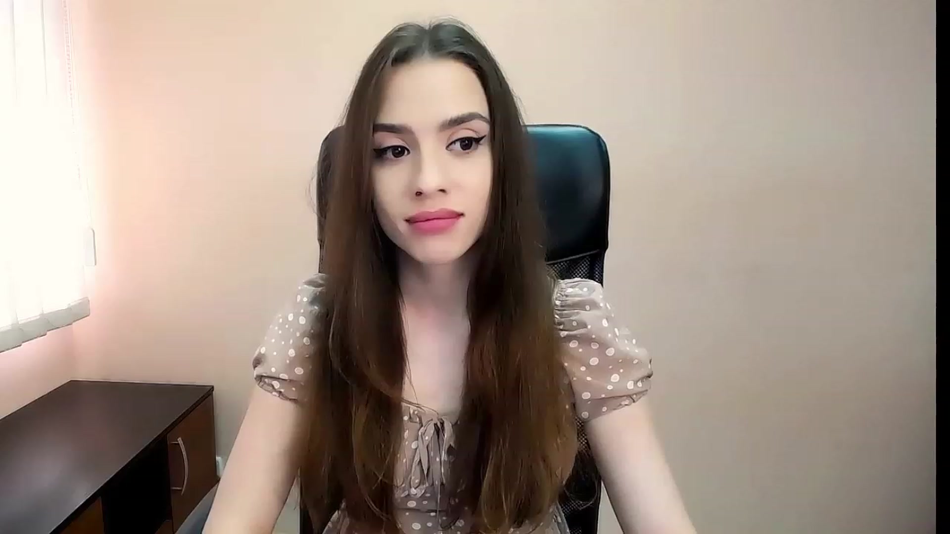 Gallery image thumbnail from Dark_eyed_'s myfreecams stream on, 07/17/2023, 14:06 image 6 of 20