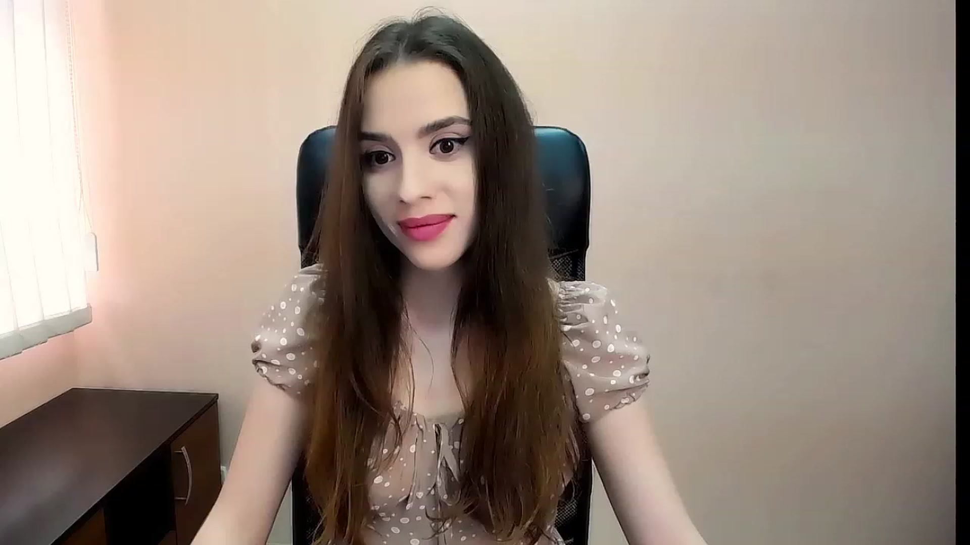 Gallery image thumbnail from Dark_eyed_'s myfreecams stream on, 07/17/2023, 15:45 image 4 of 20