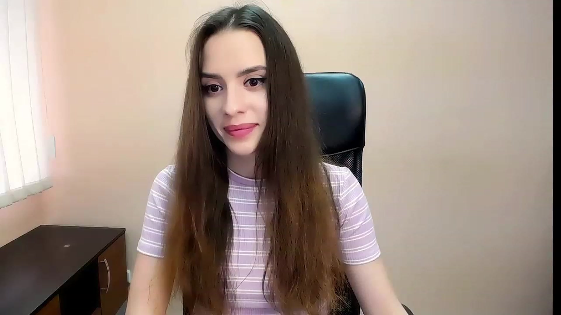 Gallery image thumbnail from Dark_eyed_'s myfreecams stream on, 07/18/2023, 12:41 image 19 of 20