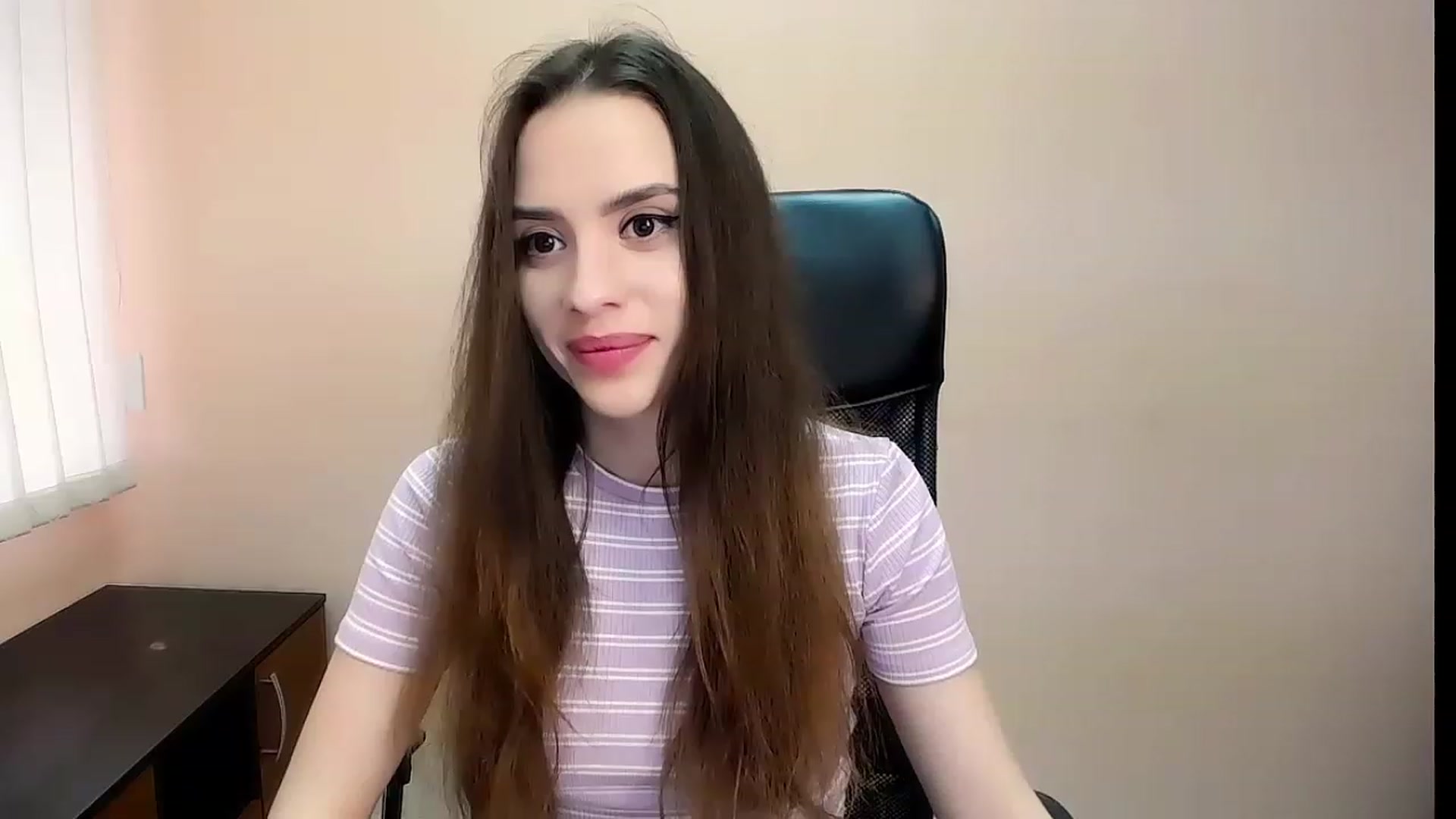 Gallery image thumbnail from Dark_eyed_'s myfreecams stream on, 07/18/2023, 12:41 image 8 of 20
