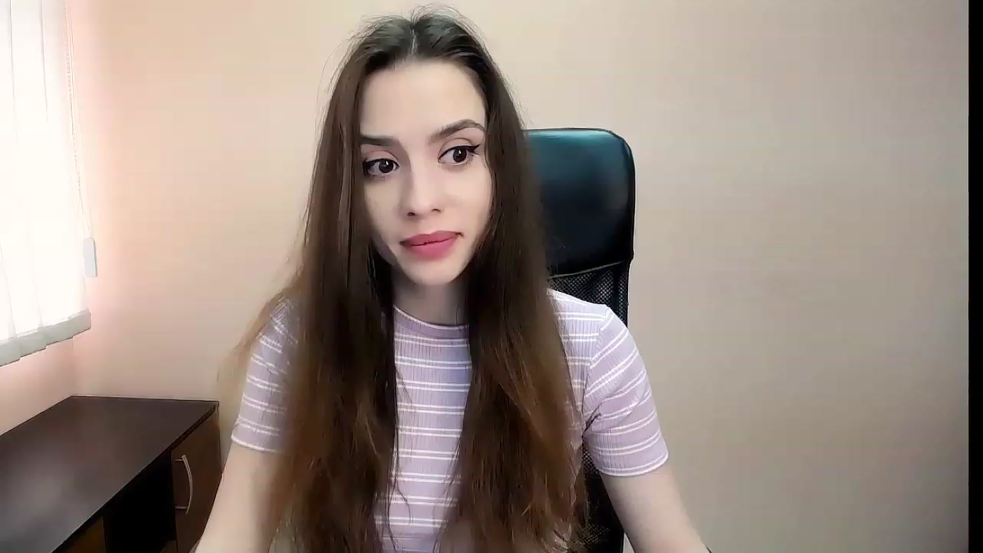 Gallery image thumbnail from Dark_eyed_'s myfreecams stream on, 07/18/2023, 13:20 image 1 of 20