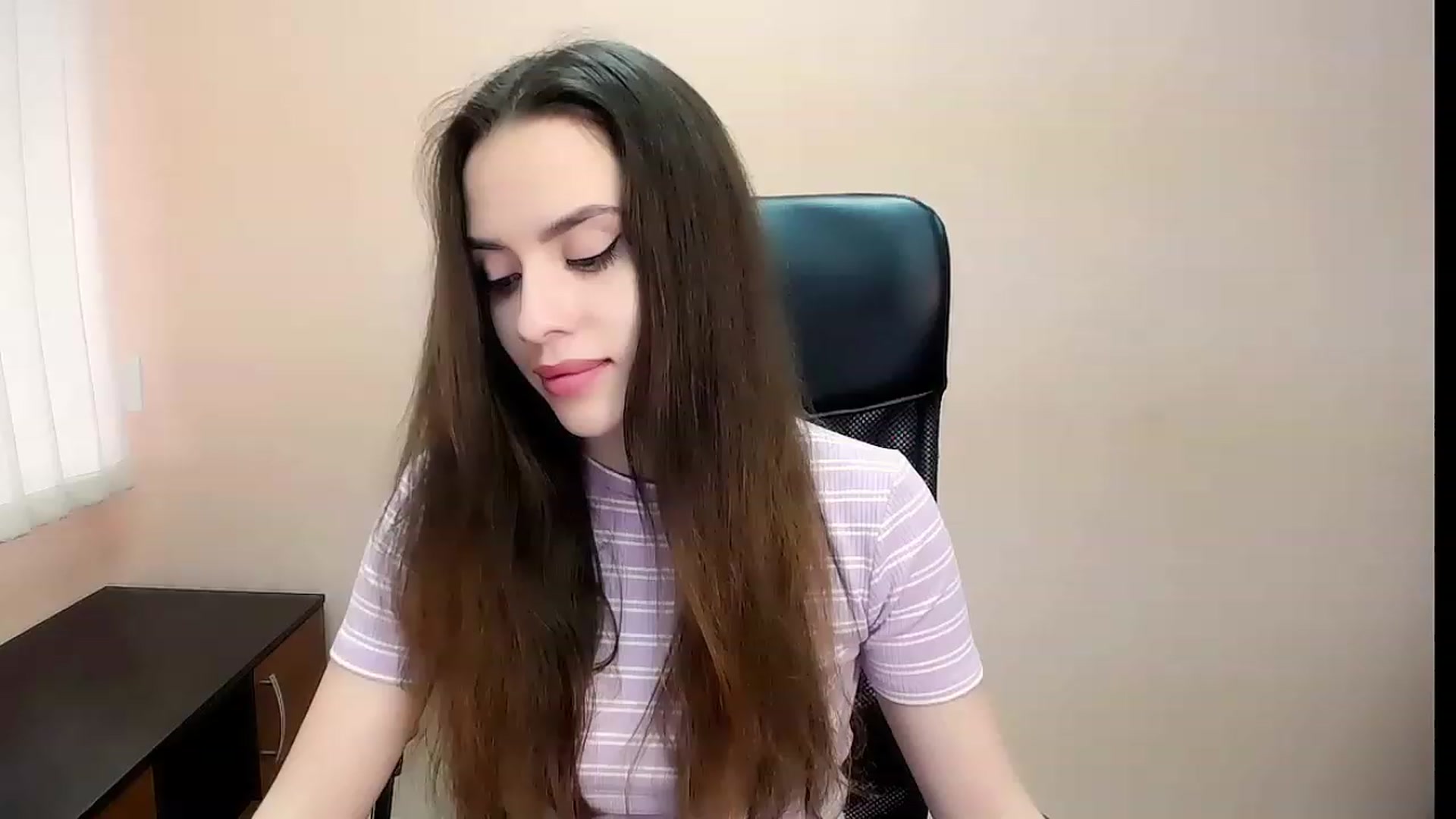 Gallery image thumbnail from Dark_eyed_'s myfreecams stream on, 07/18/2023, 13:20 image 19 of 20