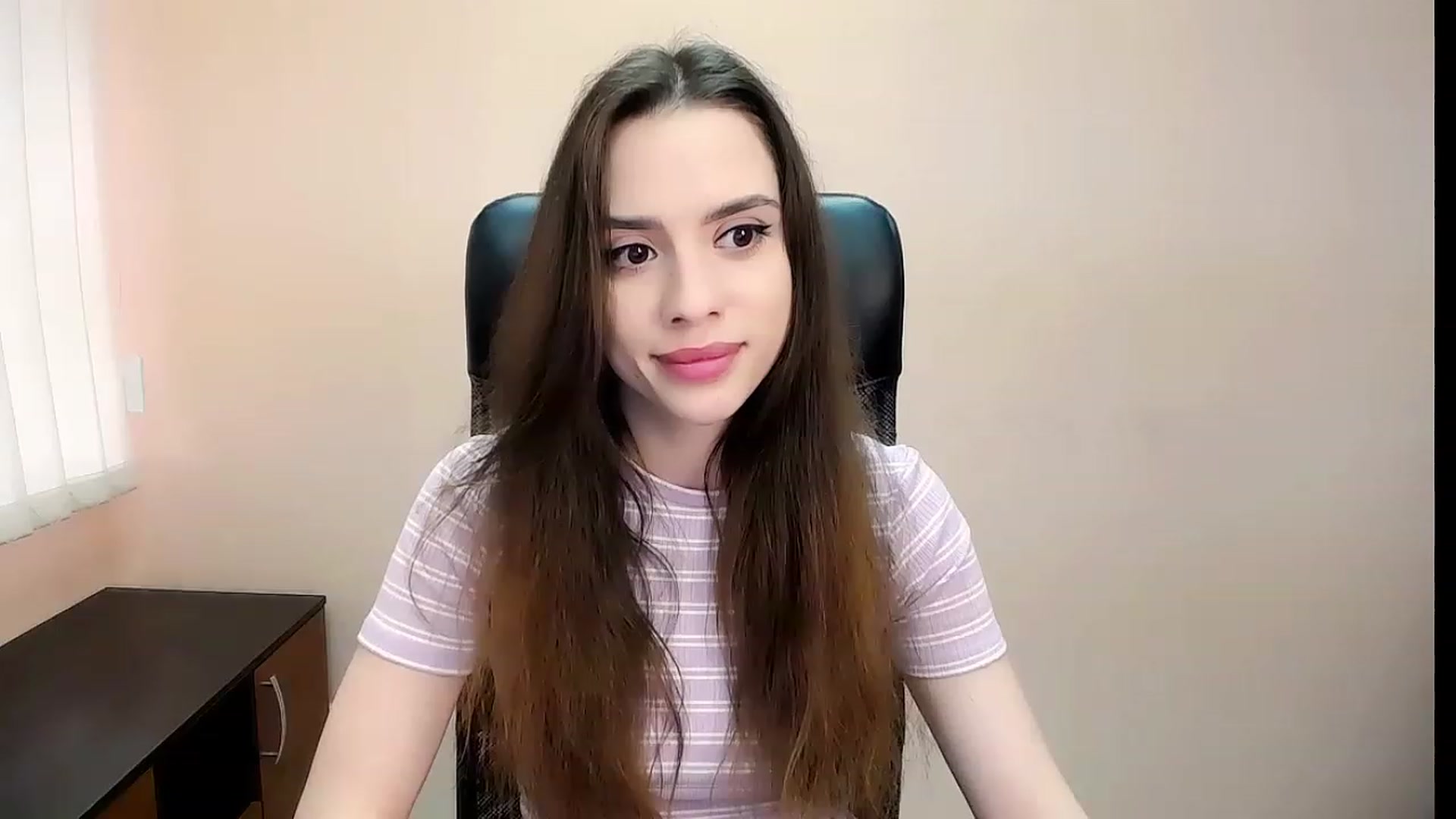 Gallery image thumbnail from Dark_eyed_'s myfreecams stream on, 07/18/2023, 14:24 image 19 of 20