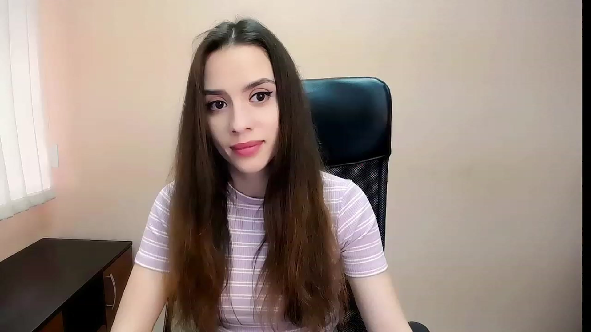 Gallery image thumbnail from Dark_eyed_'s myfreecams stream on, 07/18/2023, 14:24 image 17 of 20