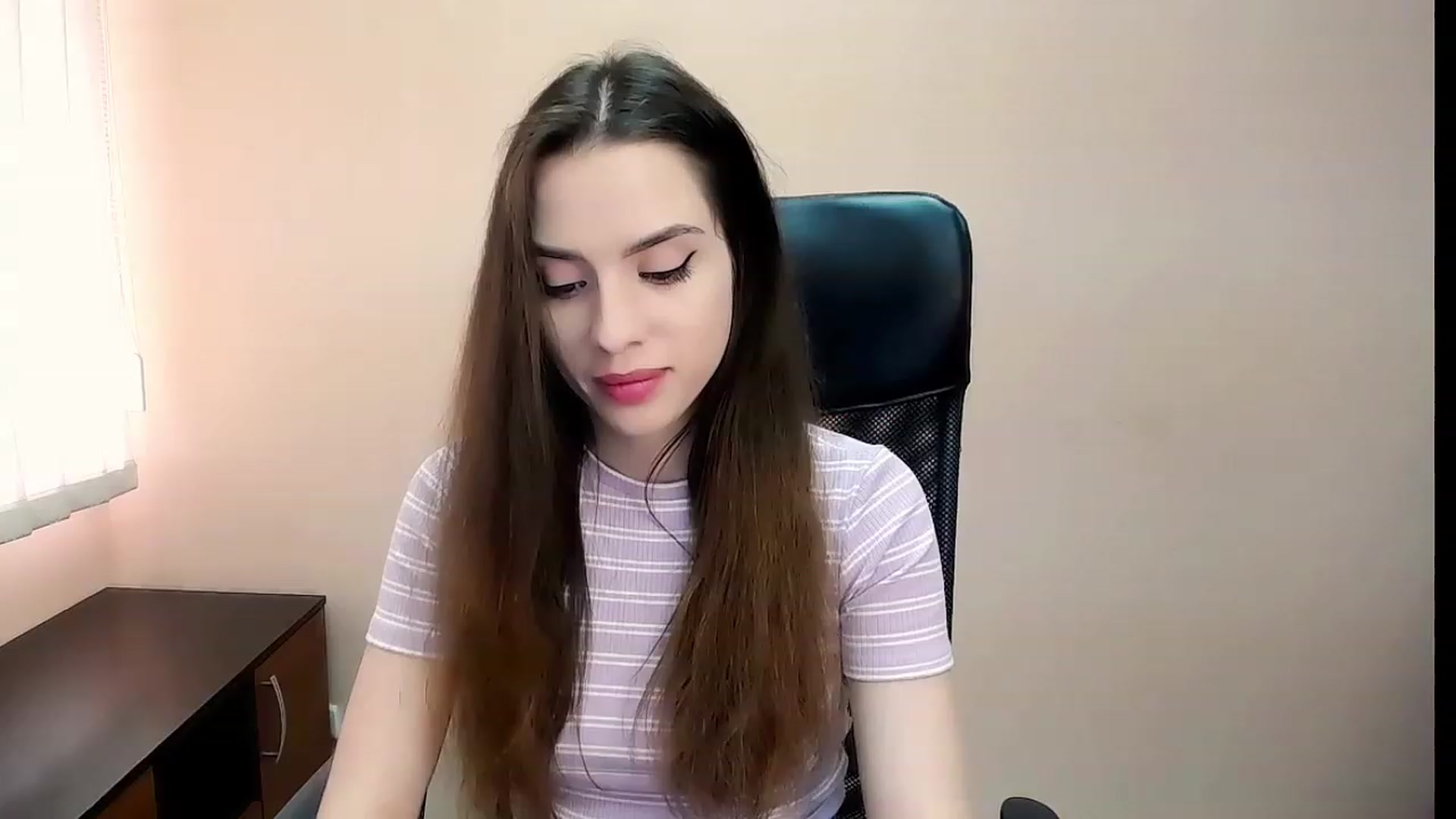 Gallery image thumbnail from Dark_eyed_'s myfreecams stream on, 07/18/2023, 14:24 image 13 of 20