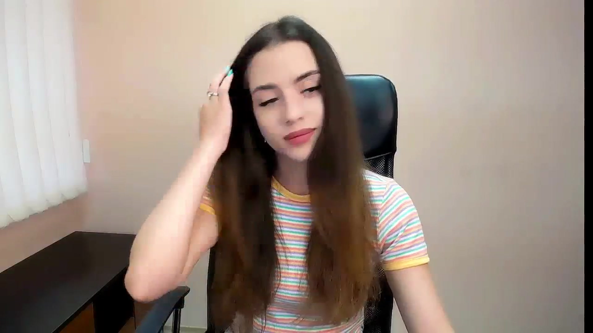 Gallery image thumbnail from Dark_eyed_'s myfreecams stream on, 08/03/2023, 11:20 image 2 of 20