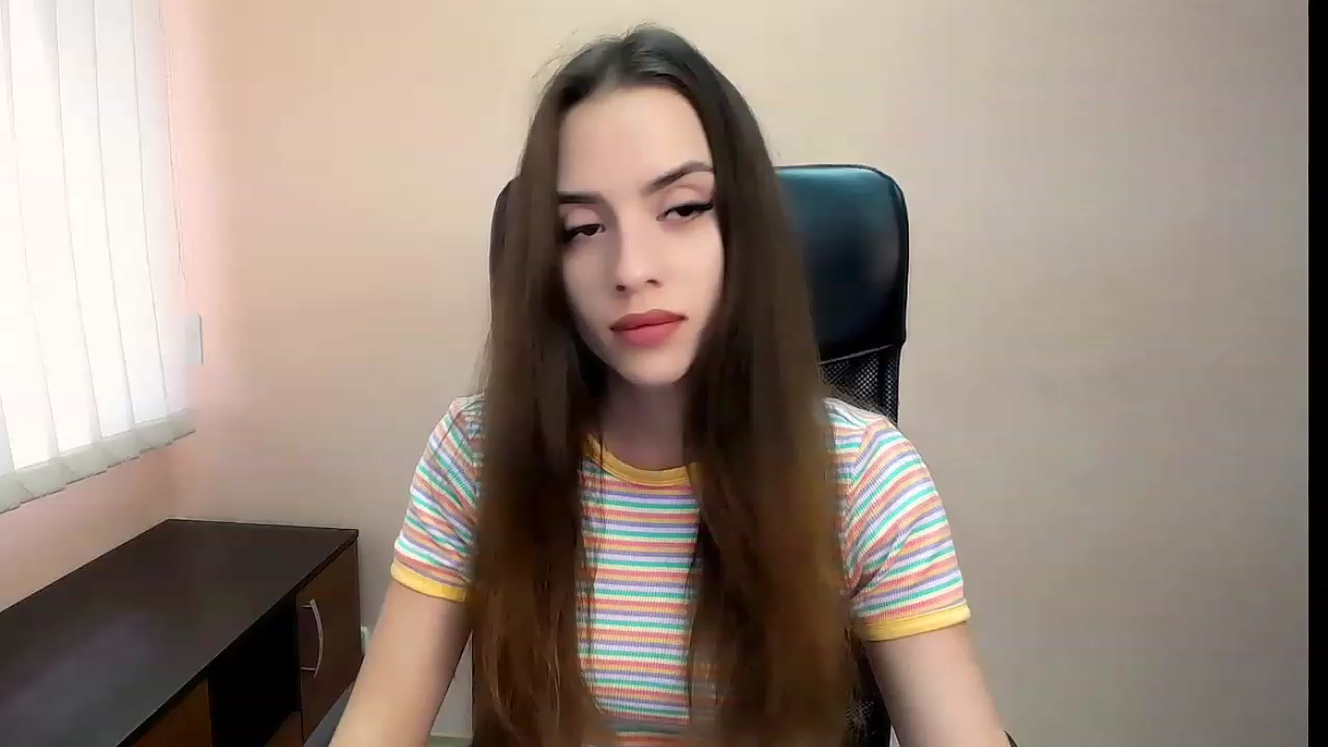 Gallery image thumbnail from Dark_eyed_'s myfreecams stream on, 08/03/2023, 11:59 image 18 of 20