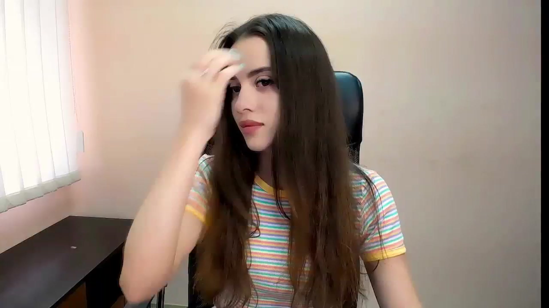 Gallery image thumbnail from Dark_eyed_'s myfreecams stream on, 08/03/2023, 13:13 image 1 of 20