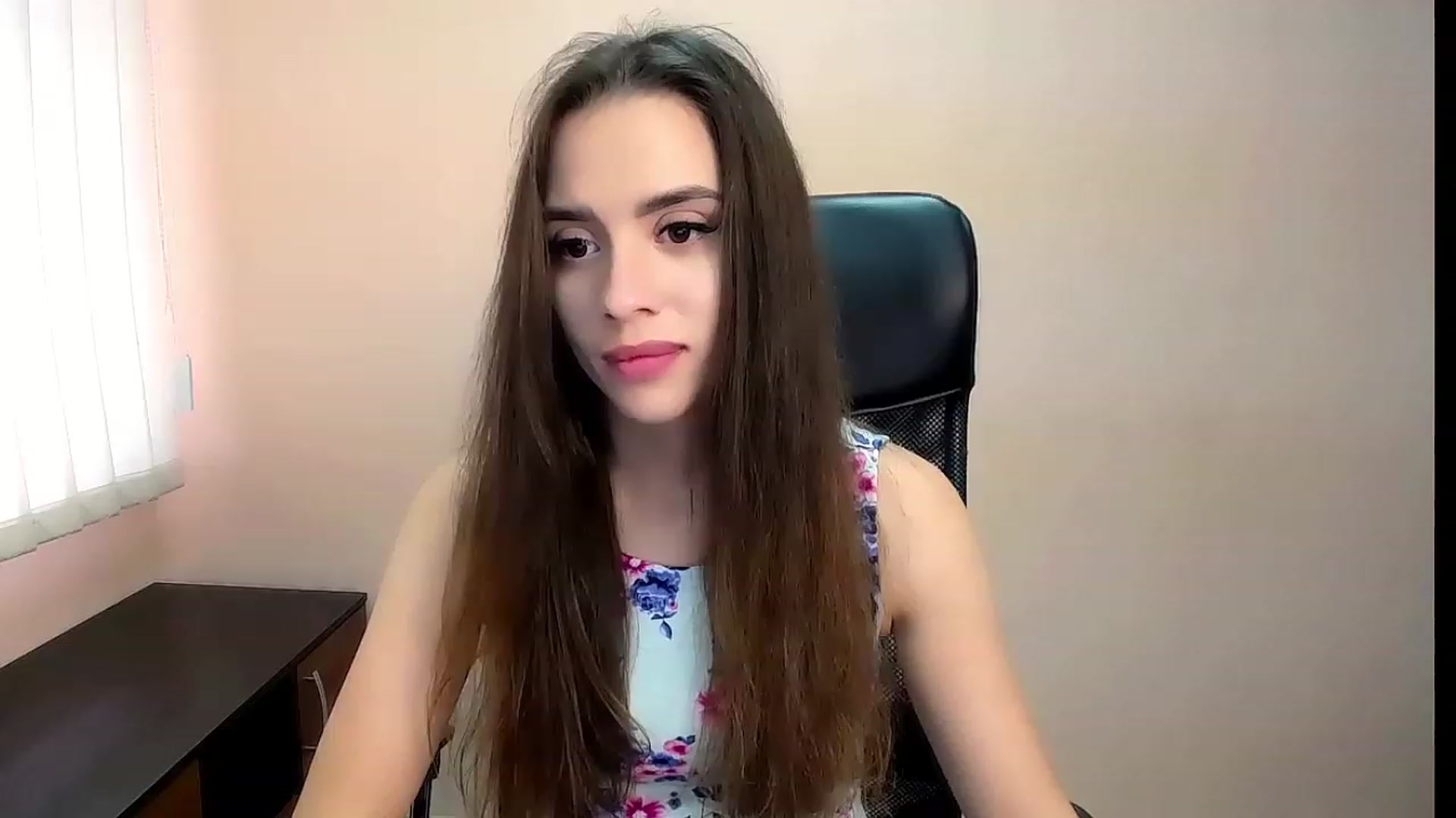 Gallery image thumbnail from Dark_eyed_'s myfreecams stream on, 08/06/2023, 12:08 image 13 of 20