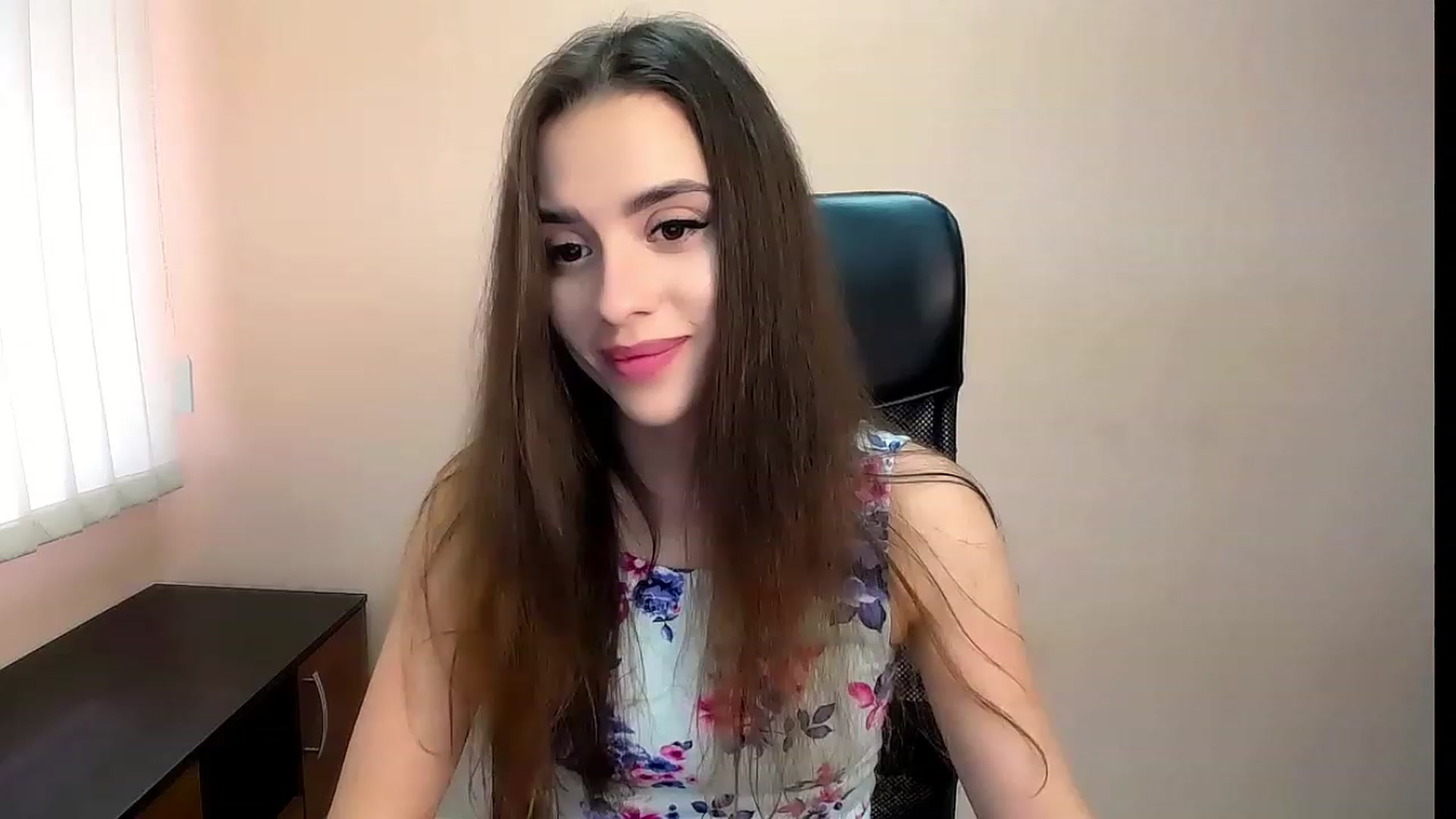 Gallery image thumbnail from Dark_eyed_'s myfreecams stream on, 08/06/2023, 12:08 image 5 of 20