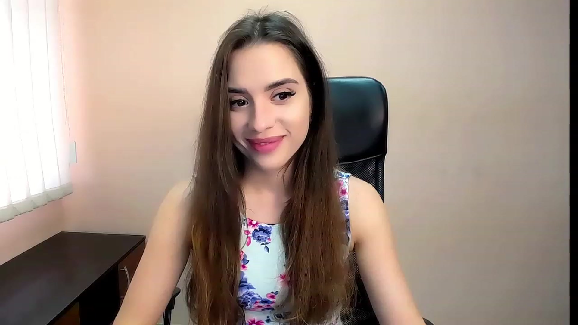 Gallery image thumbnail from Dark_eyed_'s myfreecams stream on, 08/06/2023, 12:08 image 16 of 20