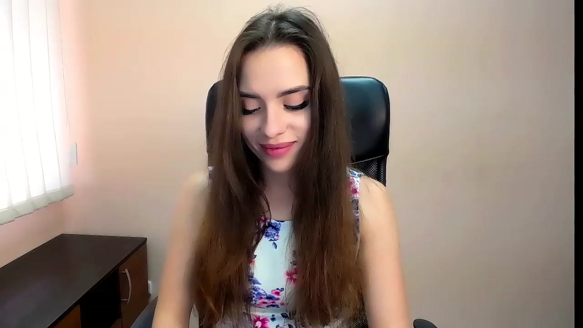 Gallery image thumbnail from Dark_eyed_'s myfreecams stream on, 08/06/2023, 12:08 image 11 of 20