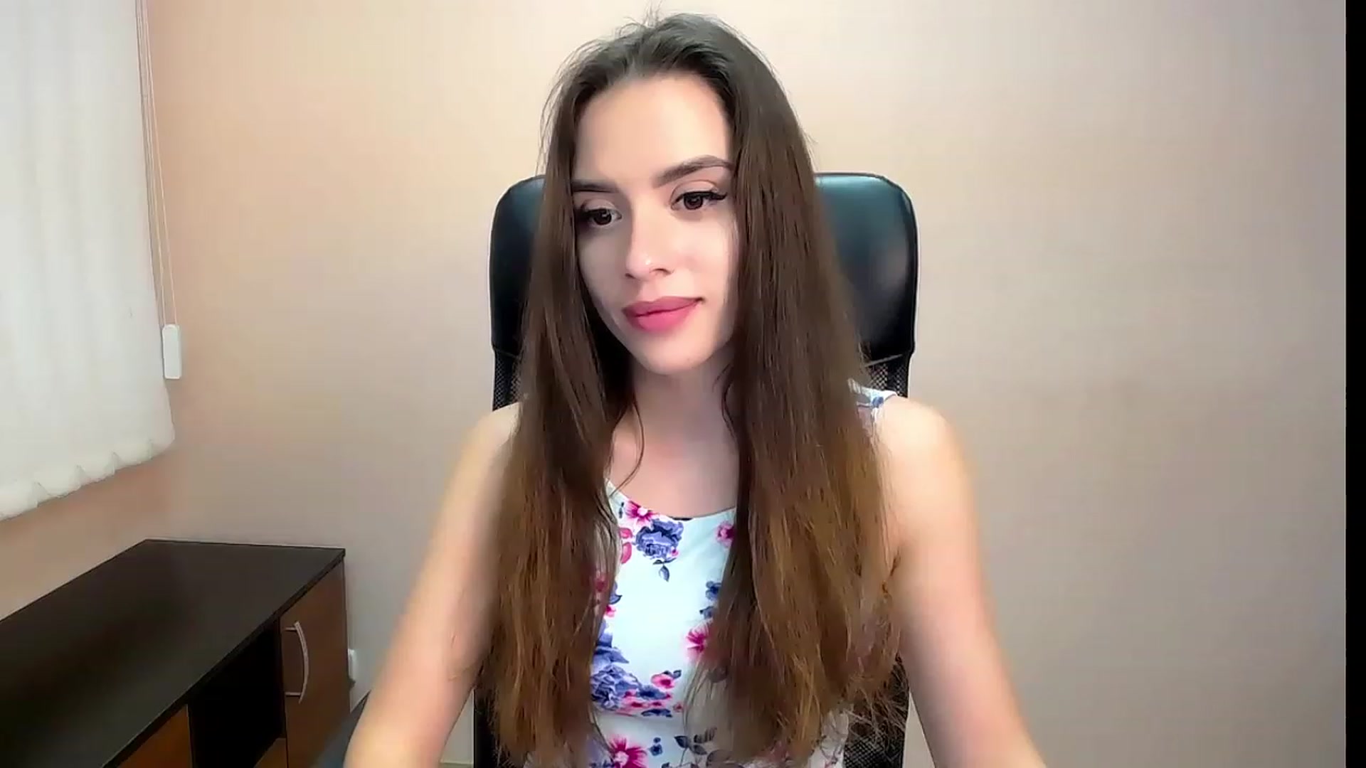 Gallery image thumbnail from Dark_eyed_'s myfreecams stream on, 08/06/2023, 17:38 image 17 of 20