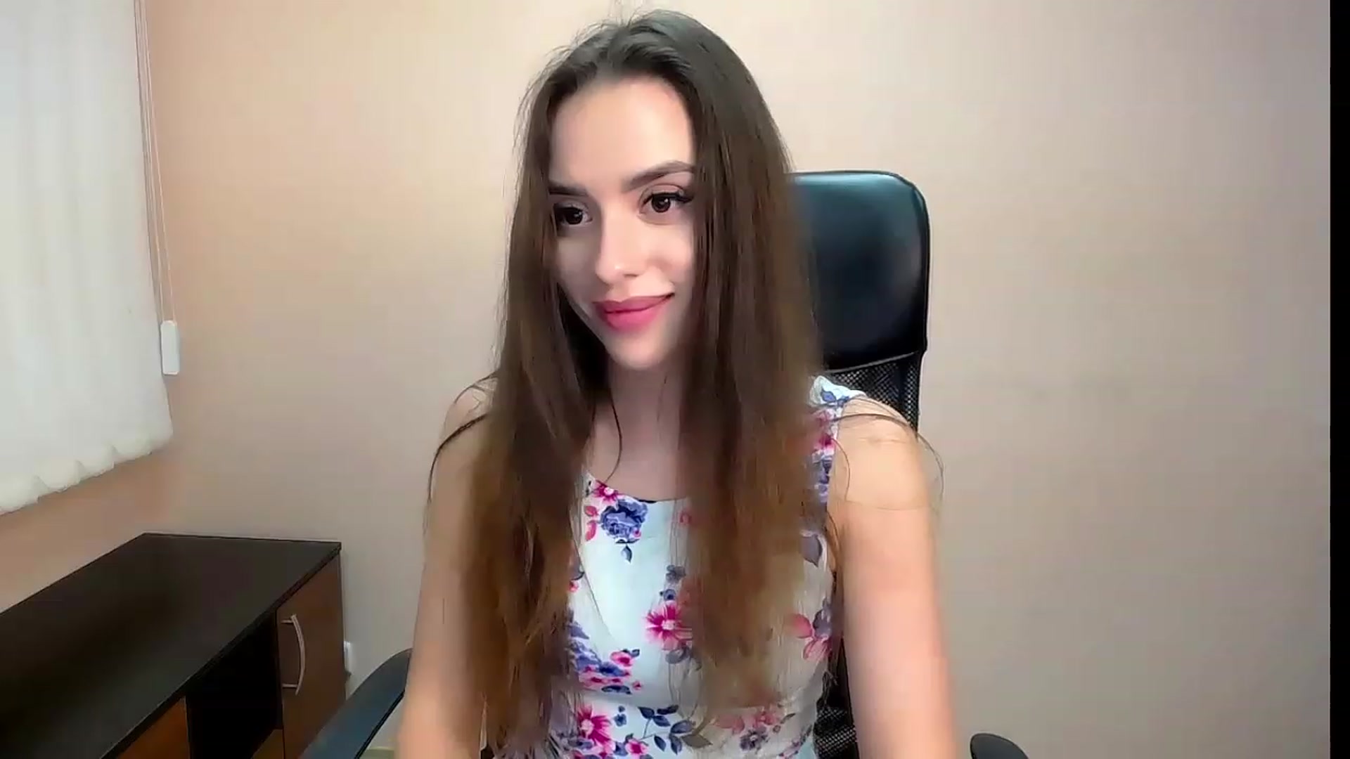Gallery image thumbnail from Dark_eyed_'s myfreecams stream on, 08/06/2023, 17:38 image 19 of 20