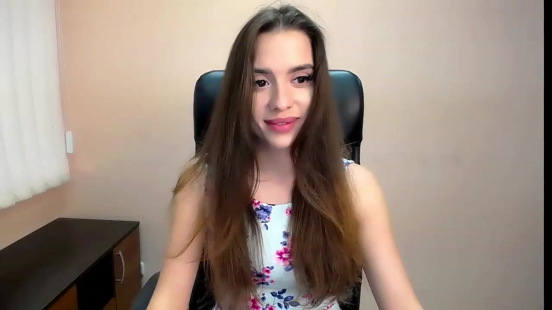 Gallery image thumbnail from Dark_eyed_'s myfreecams stream on, 08/06/2023, 17:38 image 9 of 20