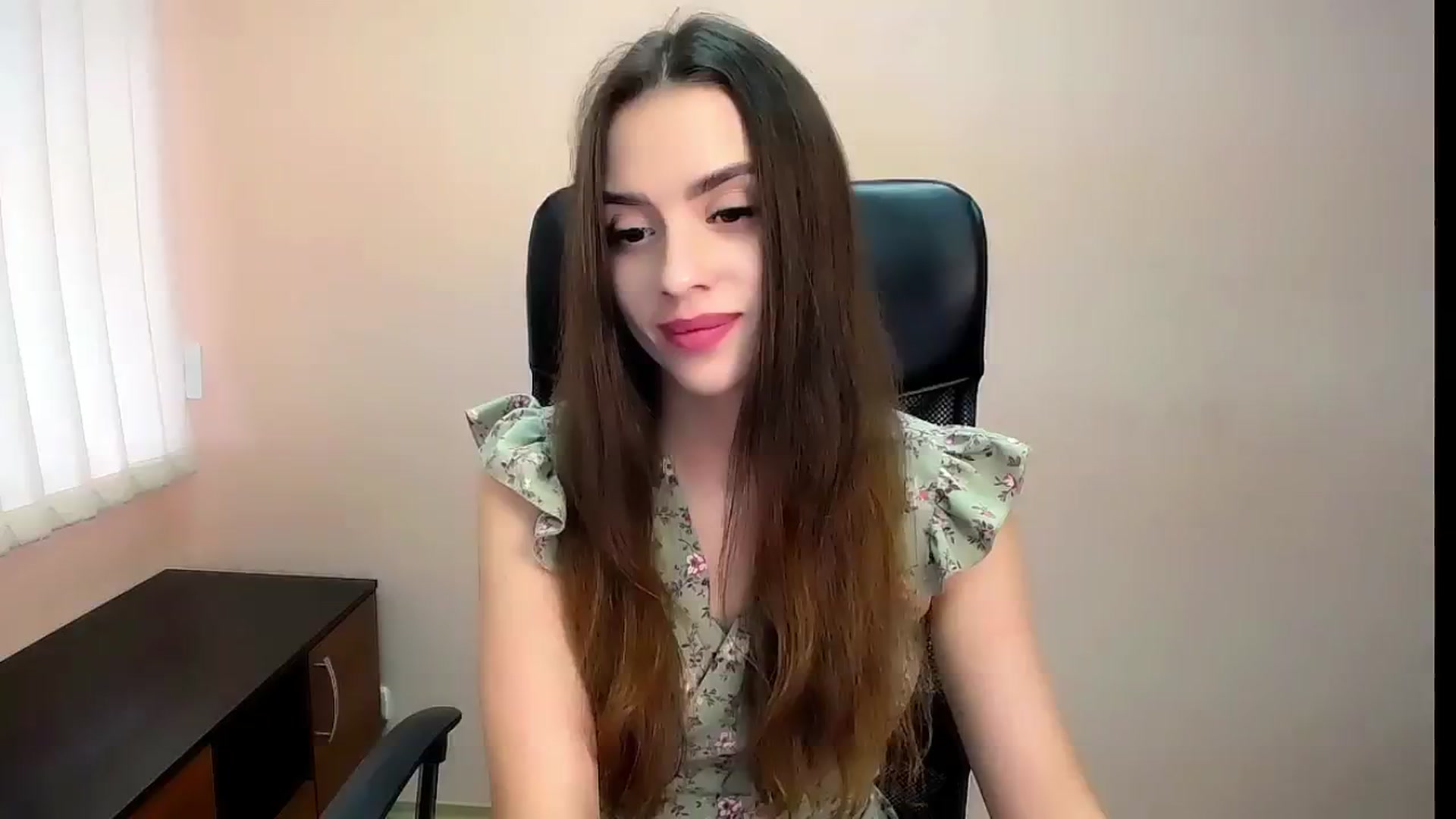 Gallery image thumbnail from Dark_eyed_'s myfreecams stream on, 08/07/2023, 13:21 image 8 of 20