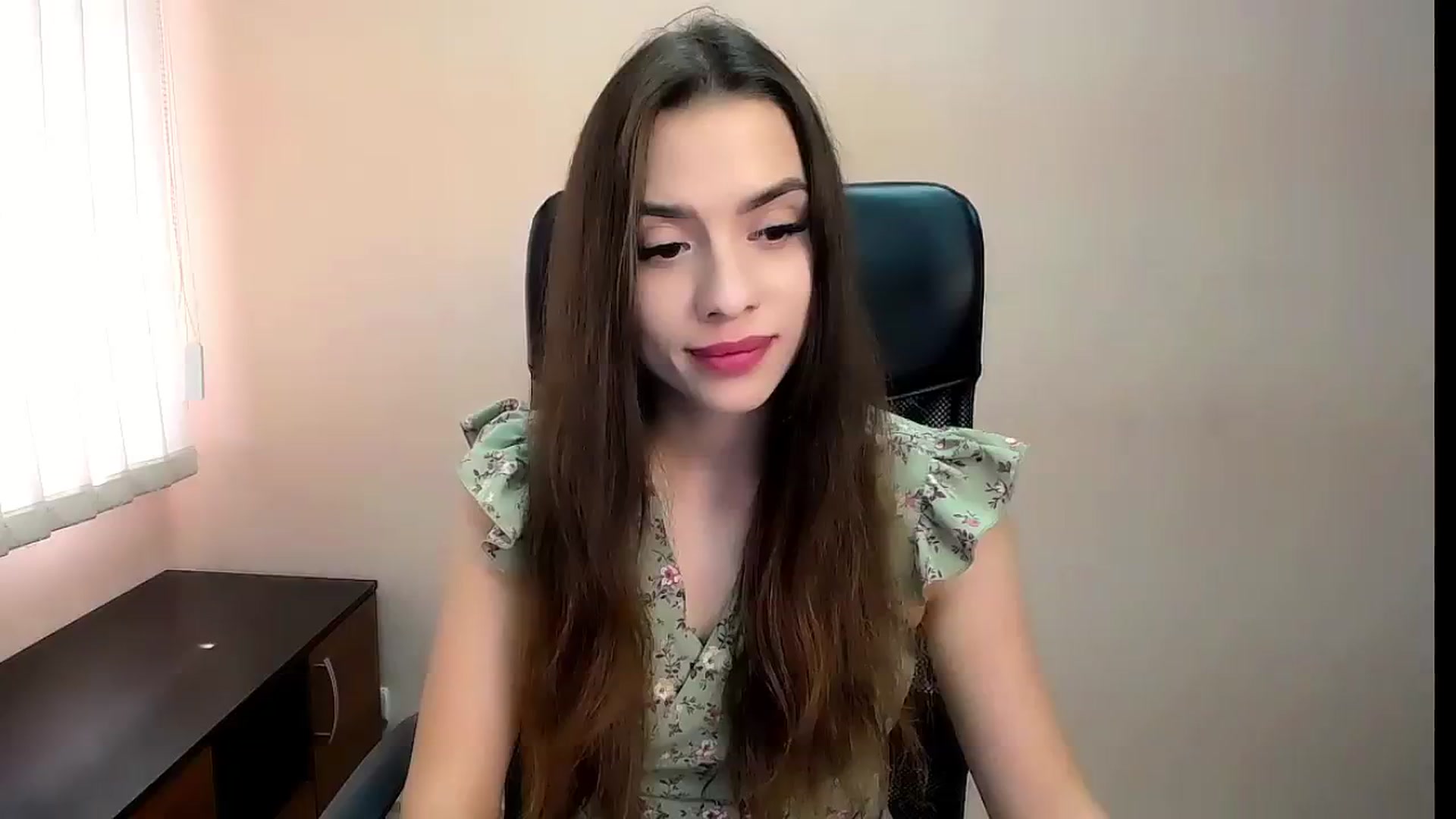 Gallery image thumbnail from Dark_eyed_'s myfreecams stream on, 08/07/2023, 13:21 image 5 of 20