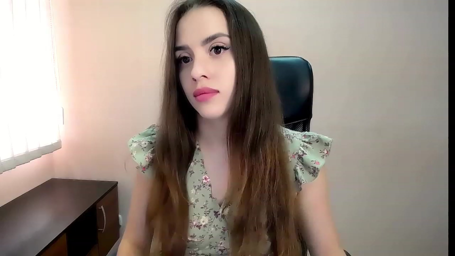 Gallery image thumbnail from Dark_eyed_'s myfreecams stream on, 08/07/2023, 15:07 image 13 of 20