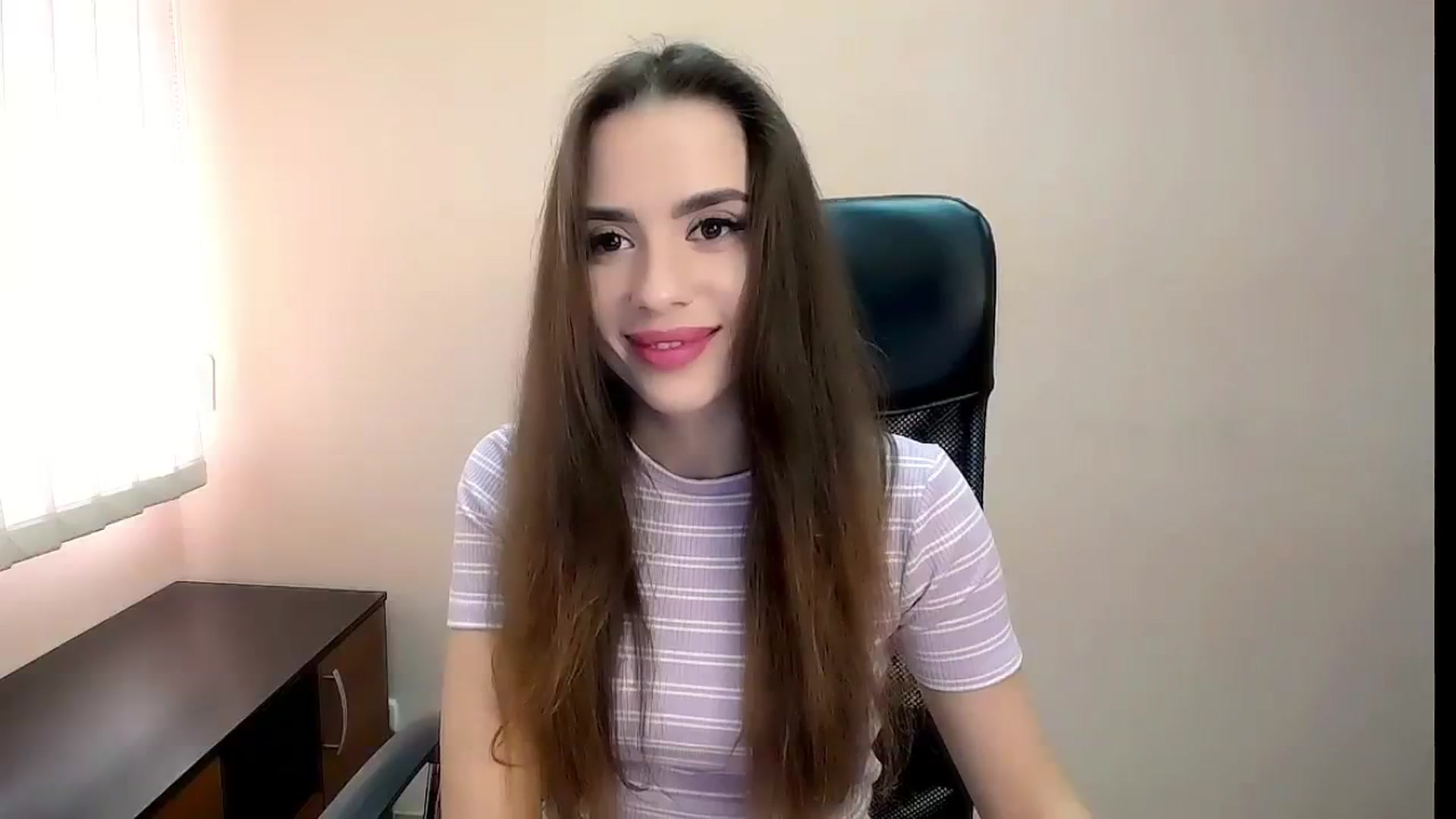 Gallery image thumbnail from Dark_eyed_'s myfreecams stream on, 08/09/2023, 13:58 image 14 of 20