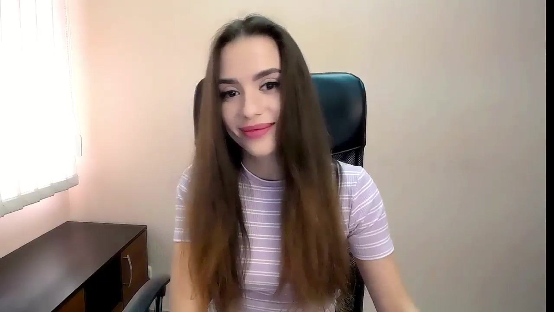 Gallery image thumbnail from Dark_eyed_'s myfreecams stream on, 08/09/2023, 13:58 image 11 of 20
