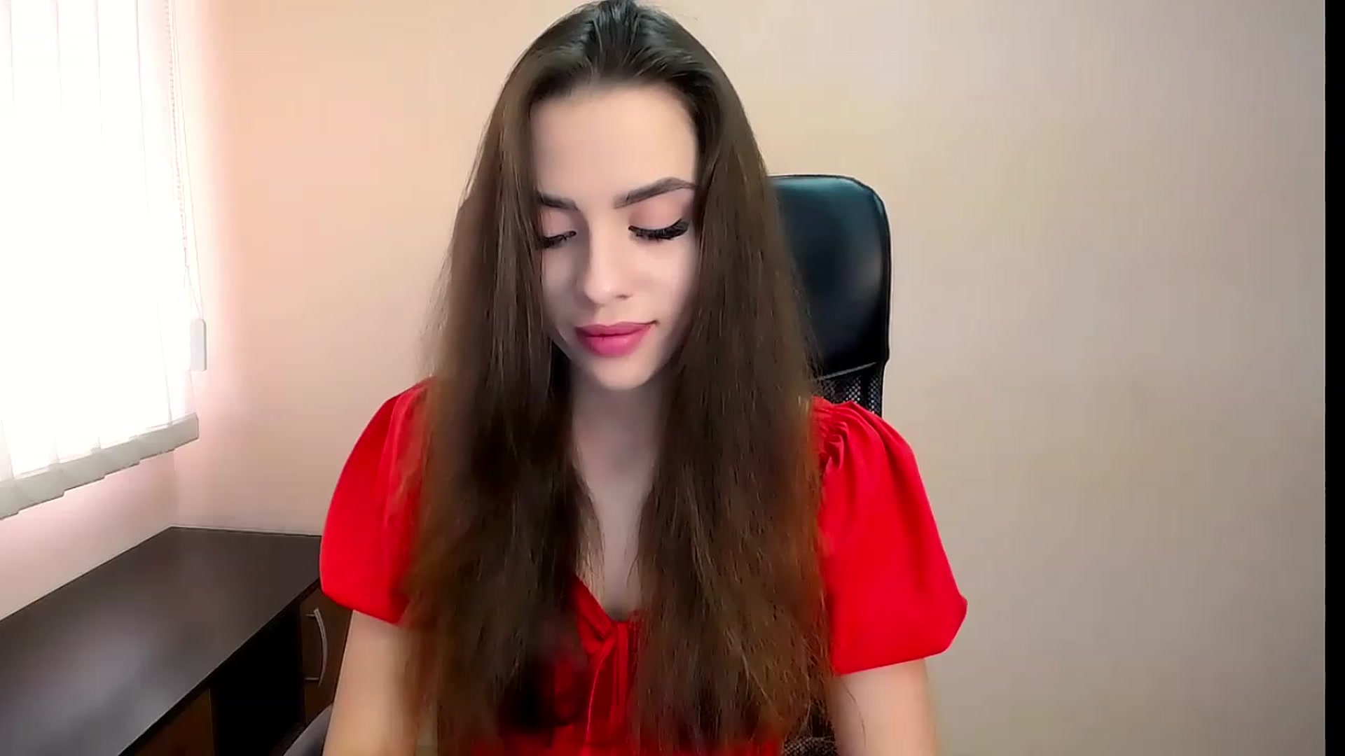 Gallery image thumbnail from Dark_eyed_'s myfreecams stream on, 08/12/2023, 13:17 image 8 of 20