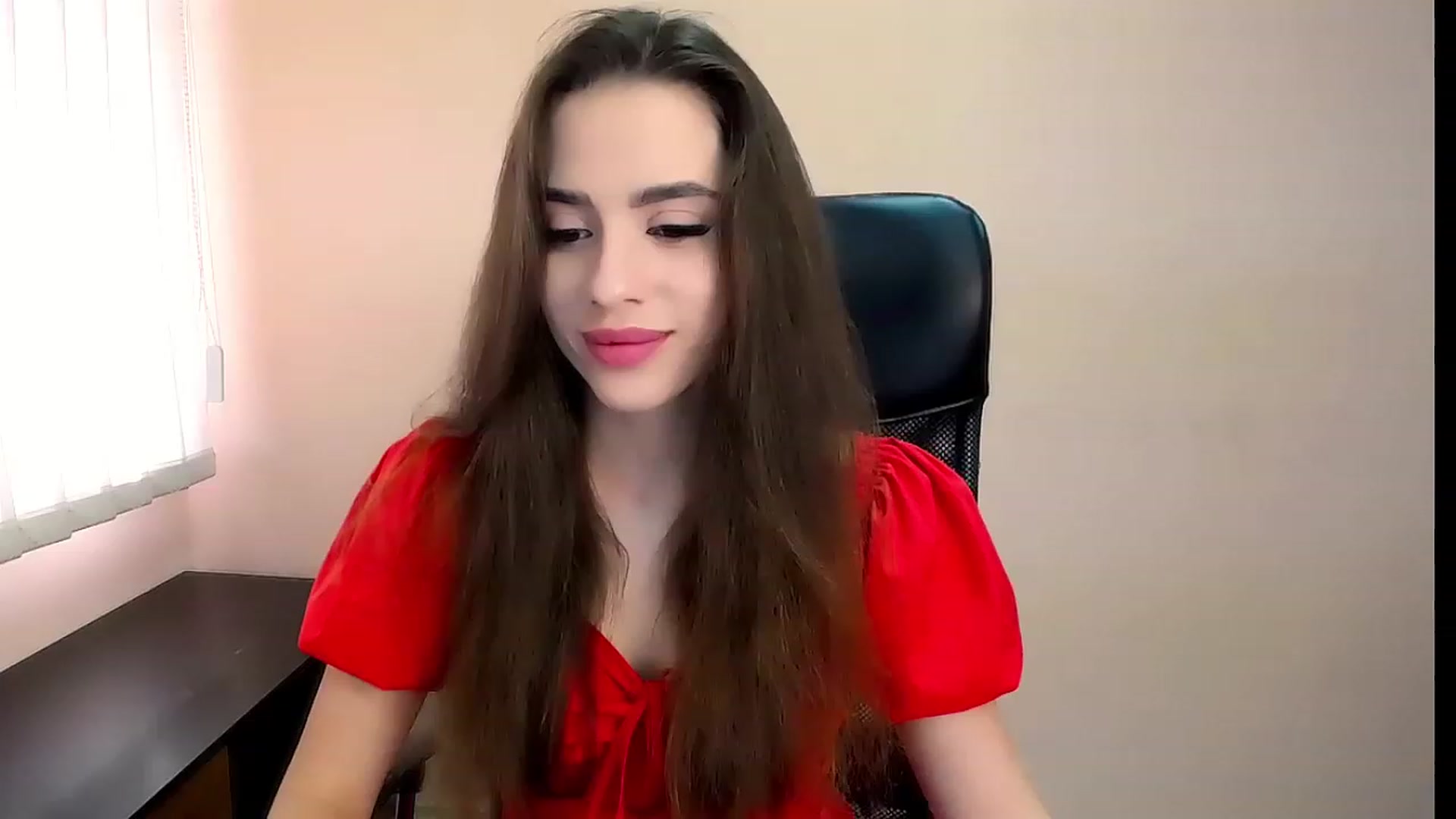 Gallery image thumbnail from Dark_eyed_'s myfreecams stream on, 08/12/2023, 13:17 image 4 of 20